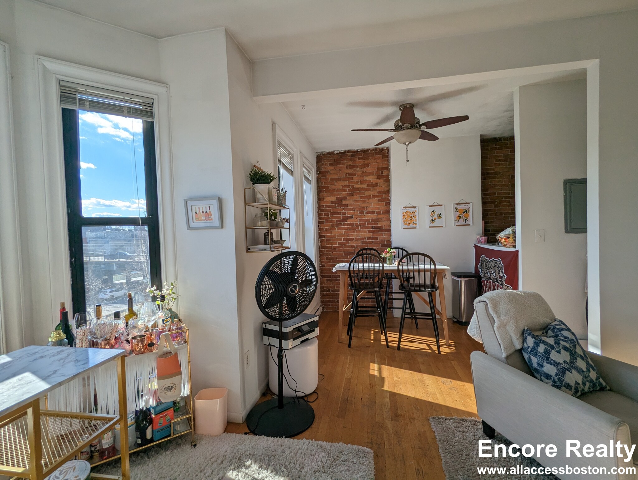 23 Cortes St, Back Bay