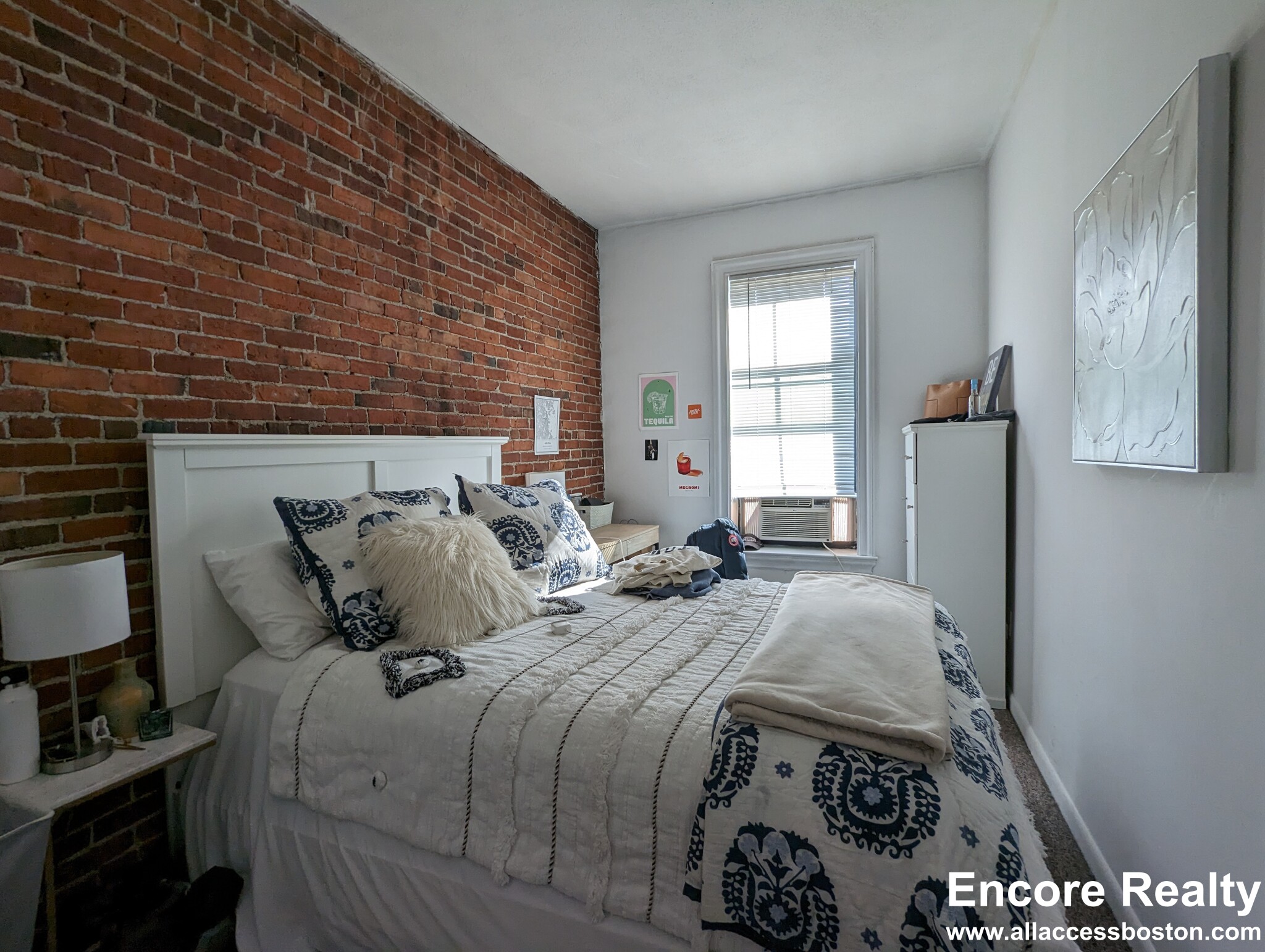 23 Cortes St, Back Bay