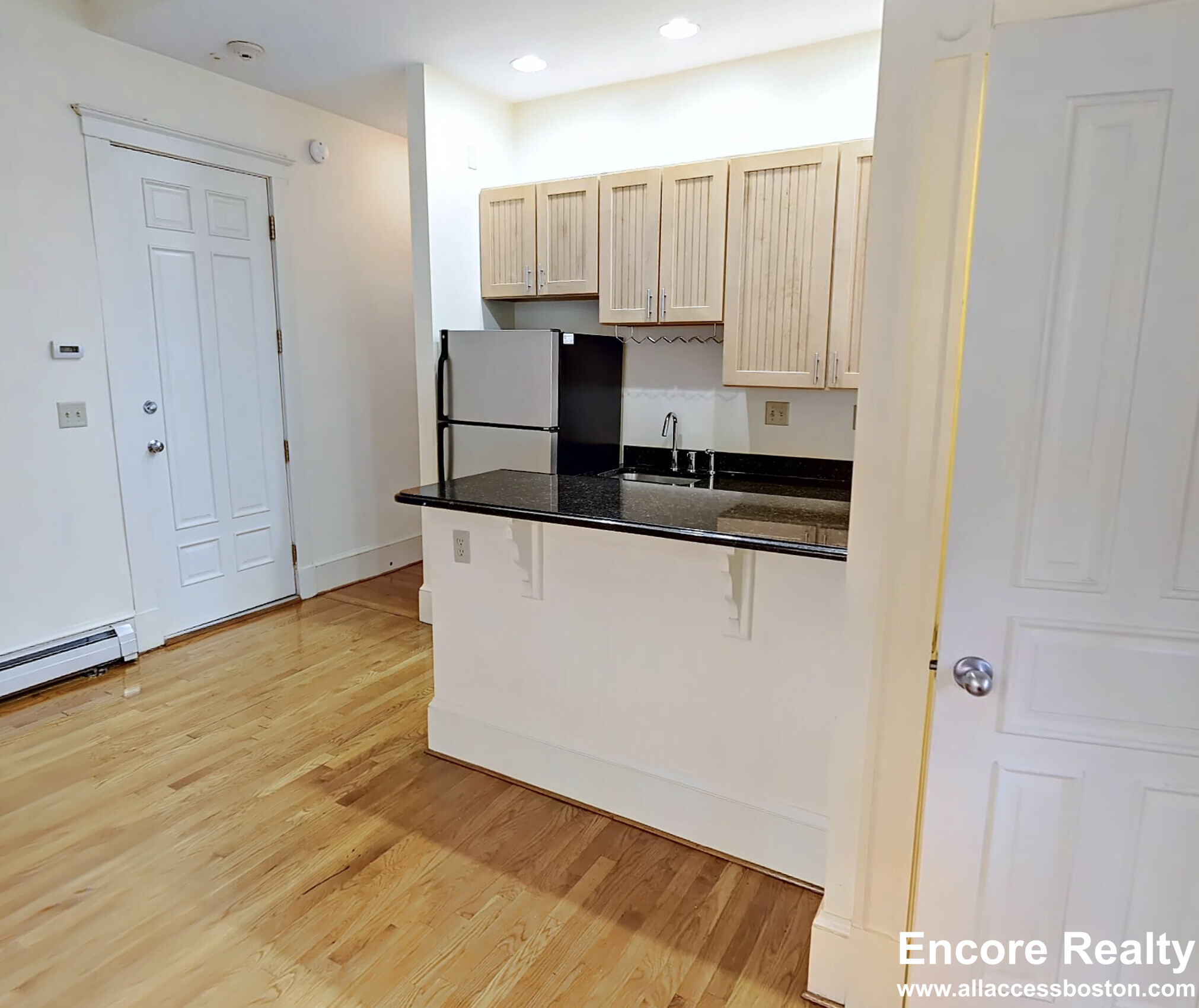 195 Commonwealth Ave, Back Bay