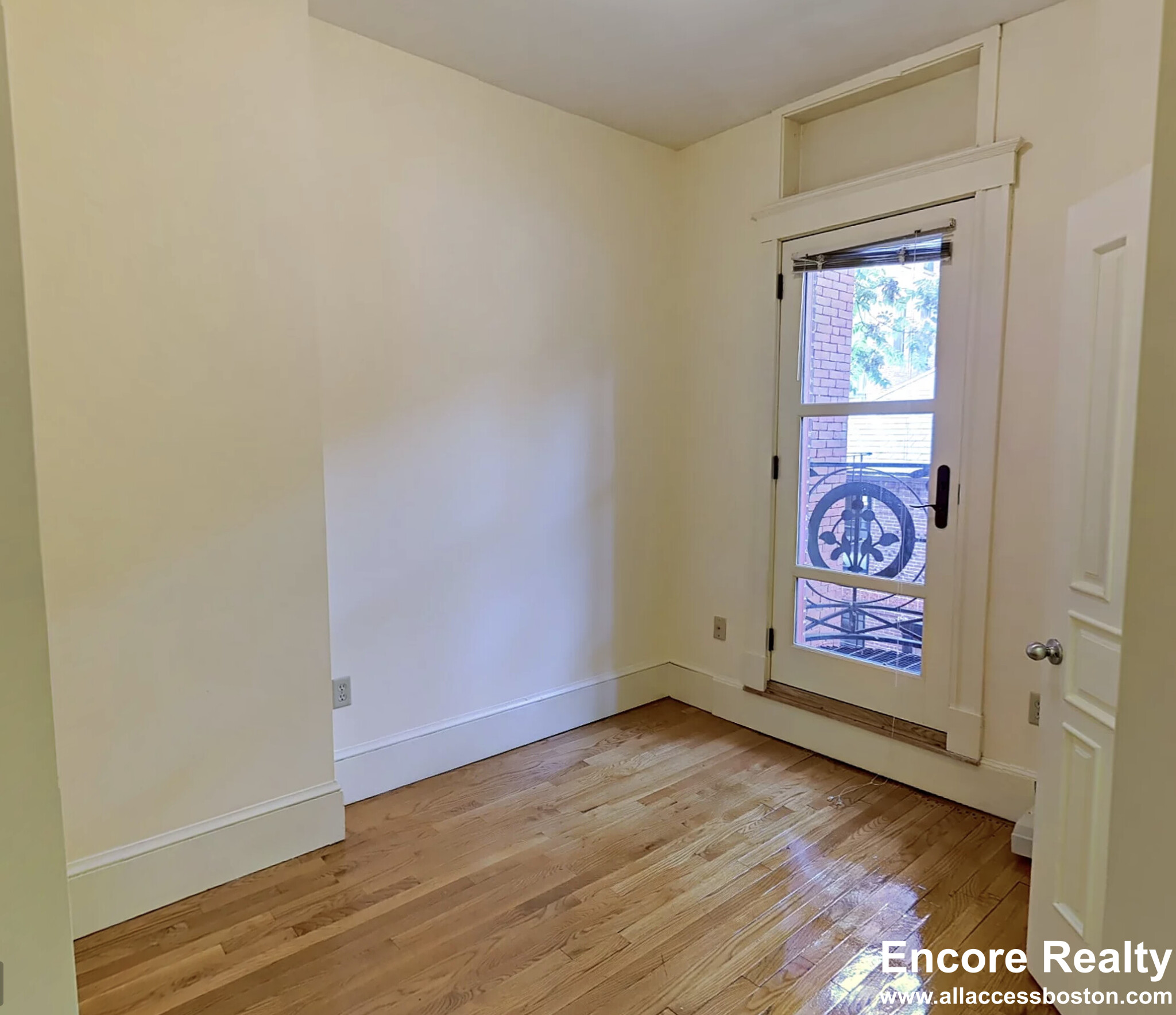 195 Commonwealth Ave, Fenway