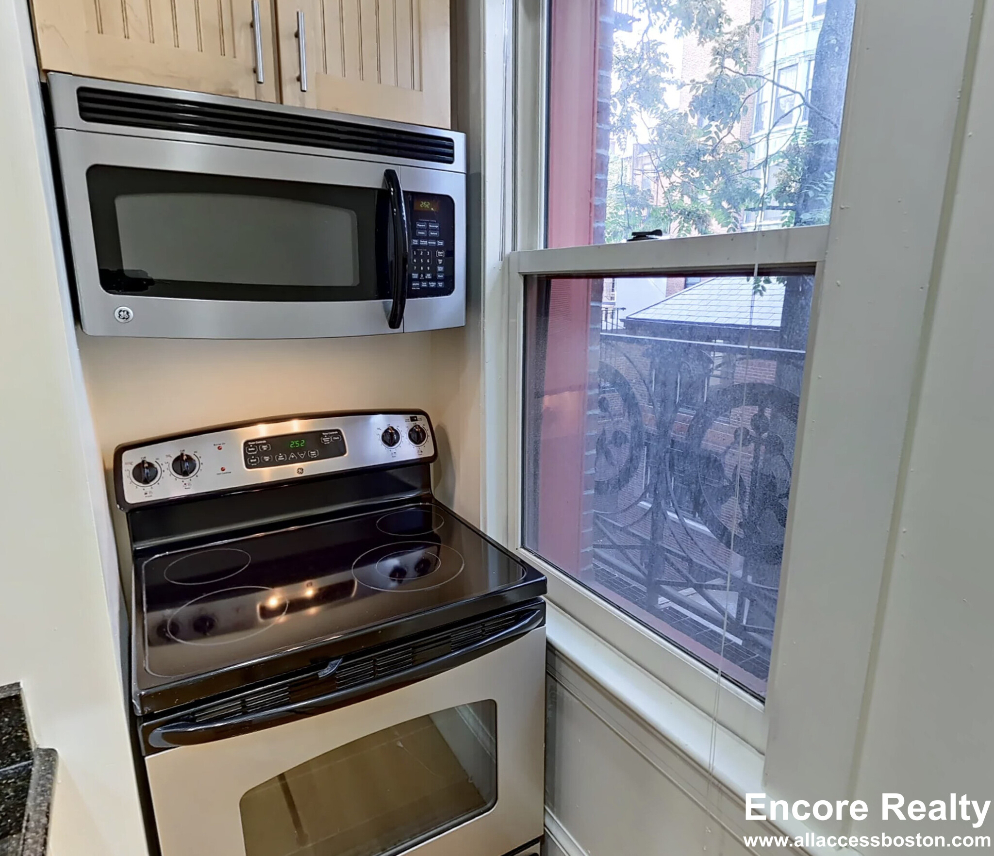 195 Commonwealth Ave, Back Bay