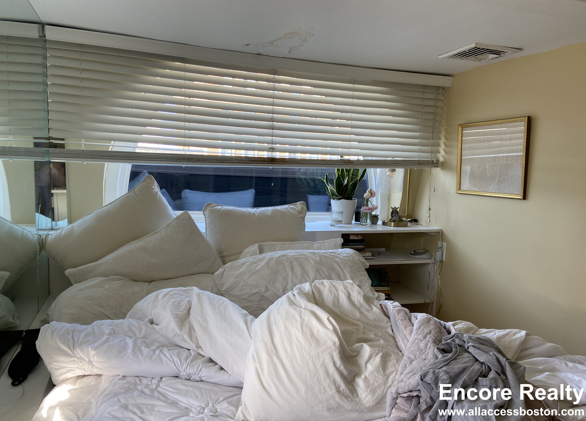 113 Beacon St, Back Bay