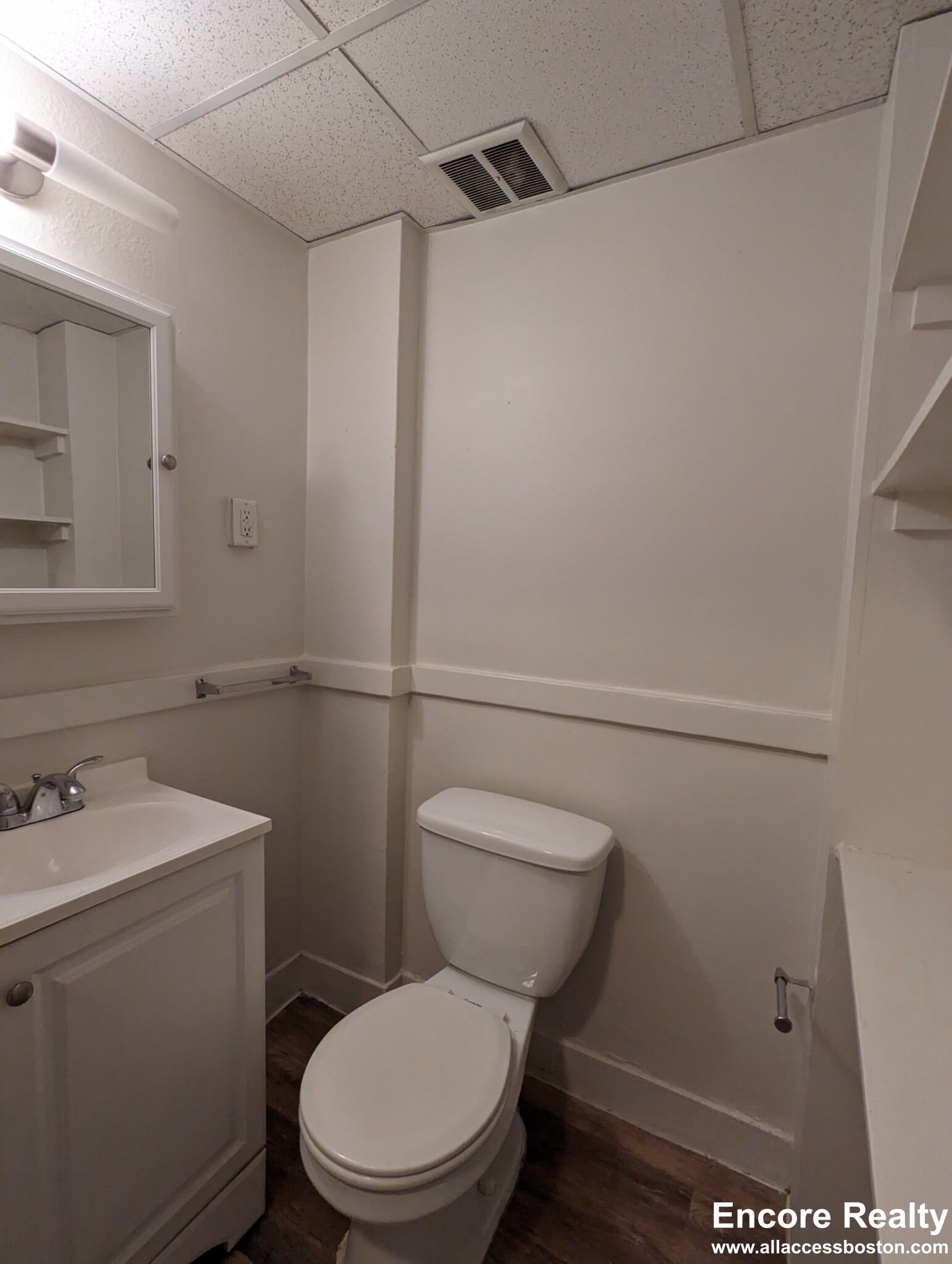 47 Bay State Rd, Fenway