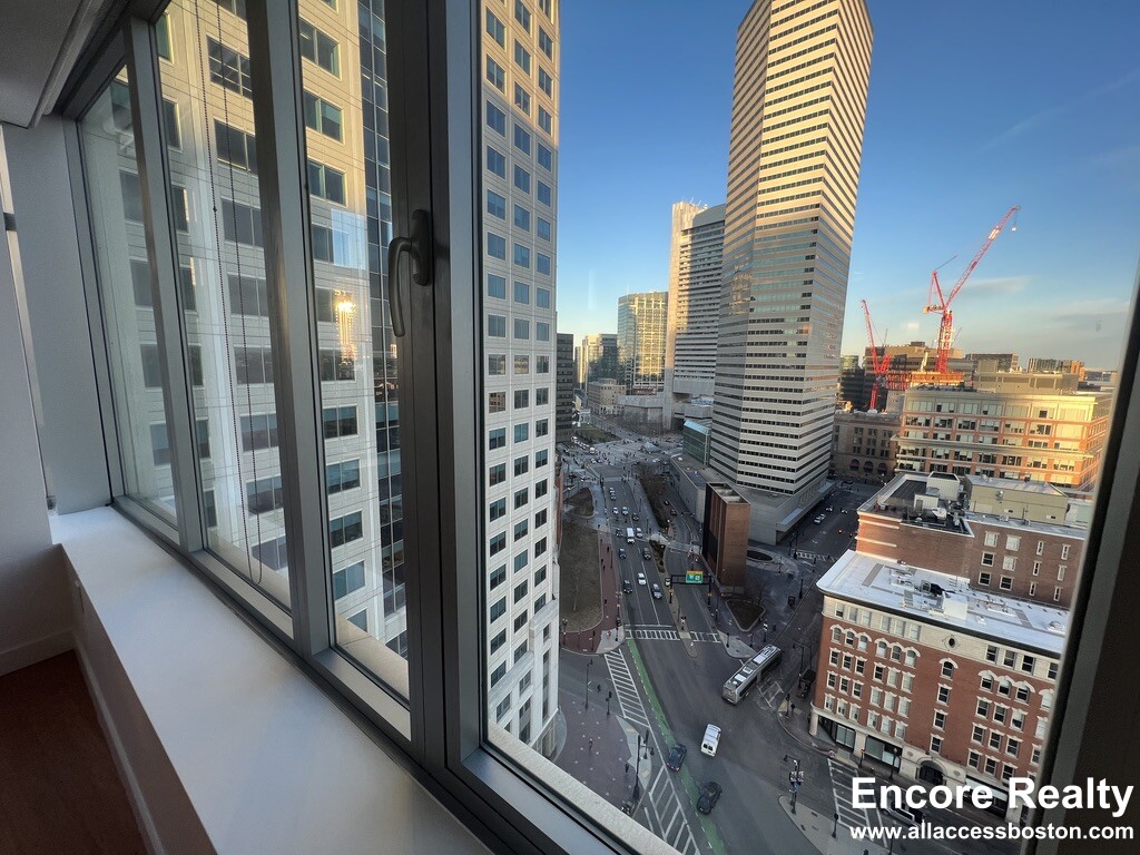 120 Kingston St, Chinatown