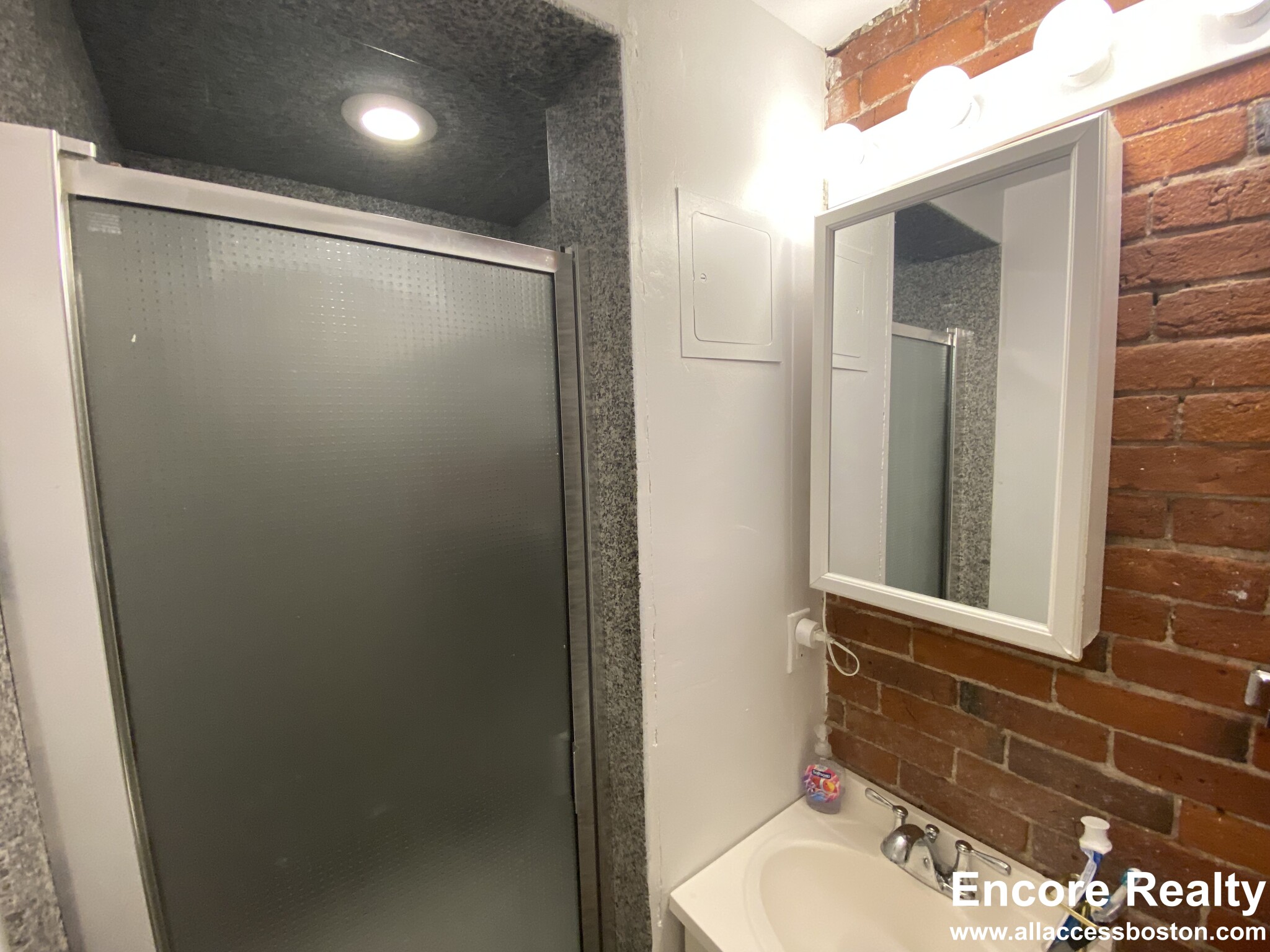 752 Tremont St, South End