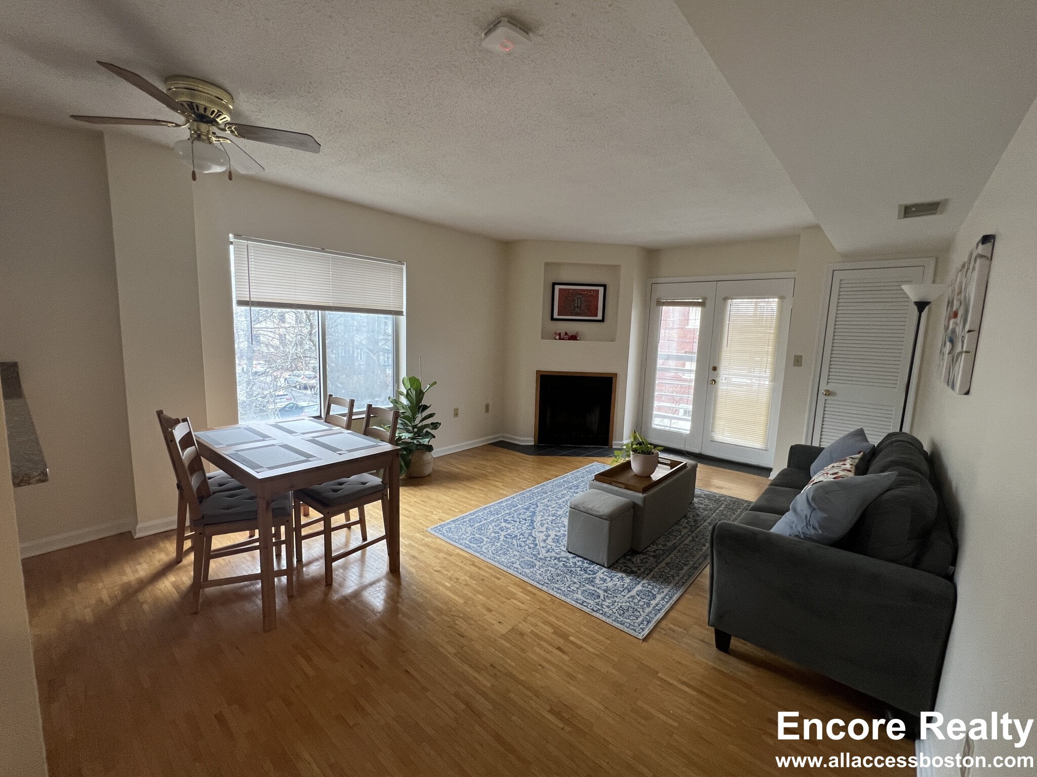 345 Franklin St, Central Square