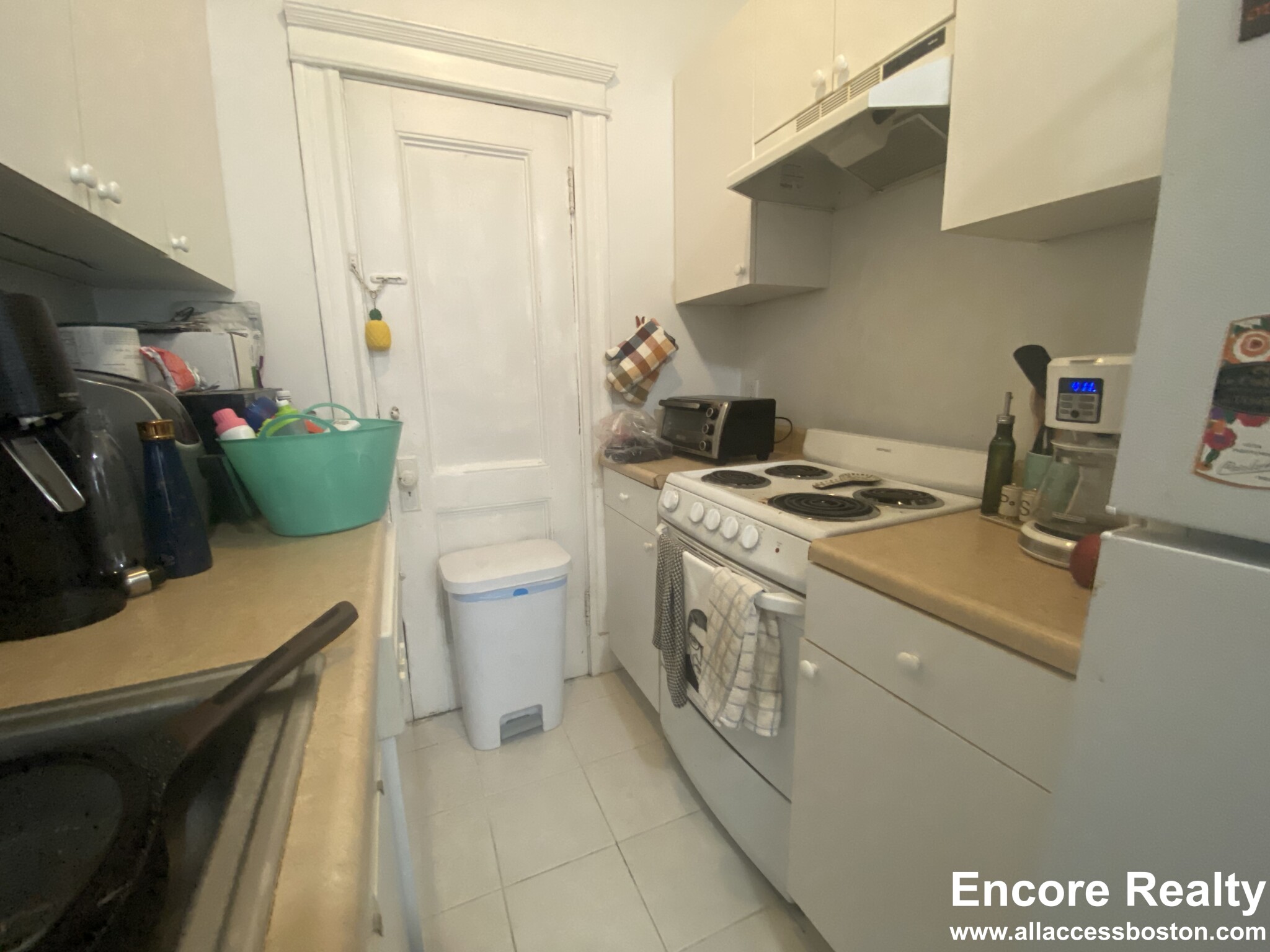 1637 Commonwealth Ave, Brighton