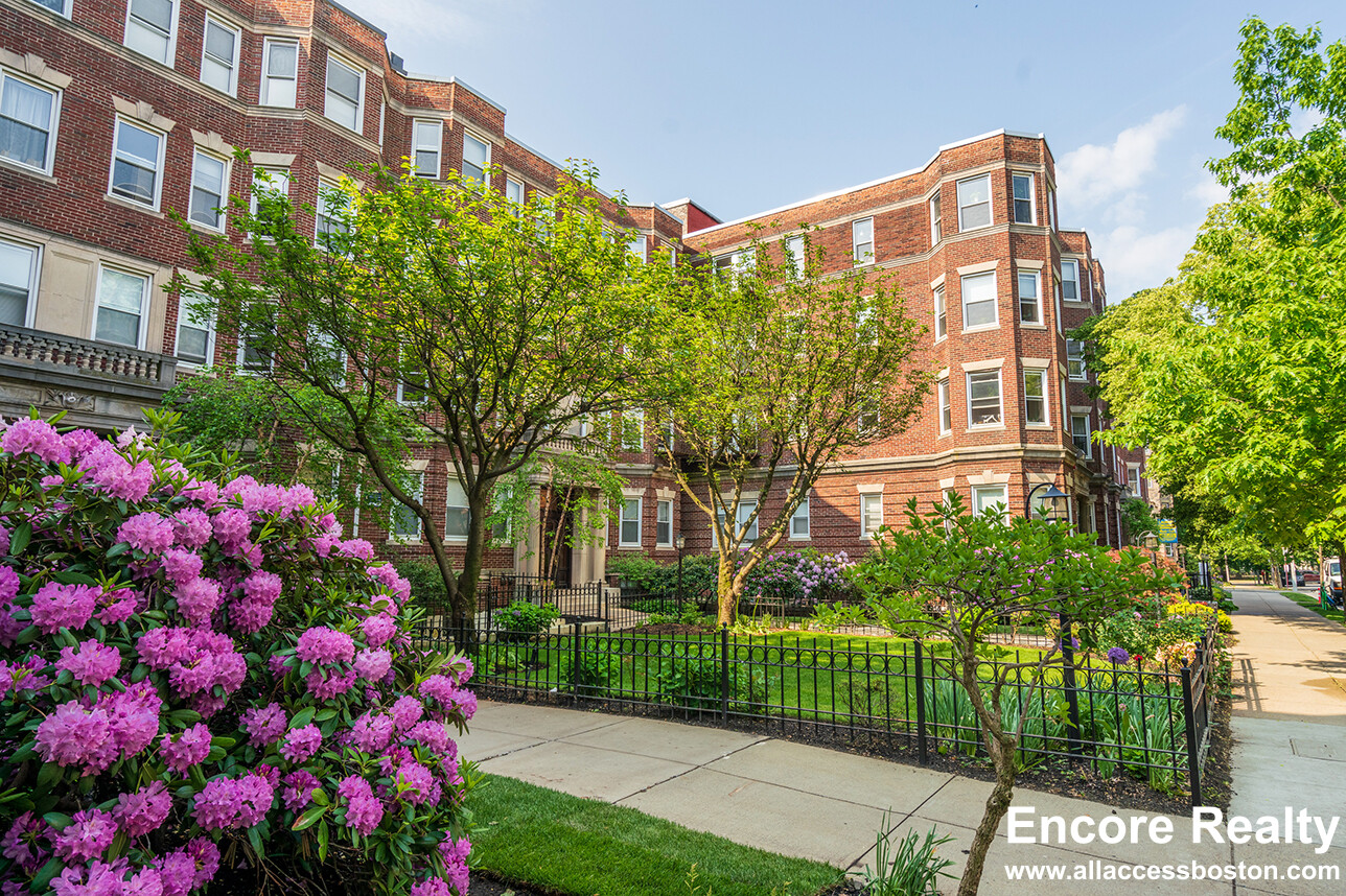 Studio bed, 1 bath apartment for rent at 106 Queensberry St Unit 106-2, Fenway — photo 14 of 14
