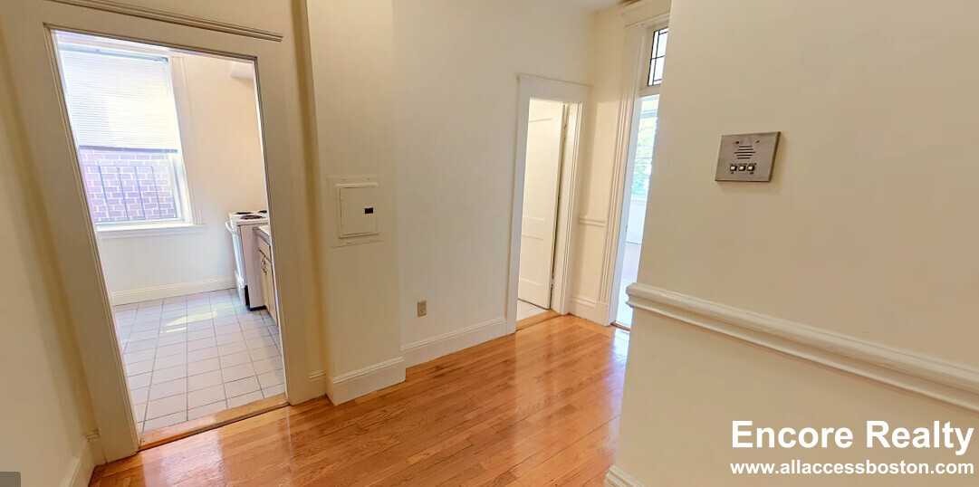 40 Queensberry St, Fenway