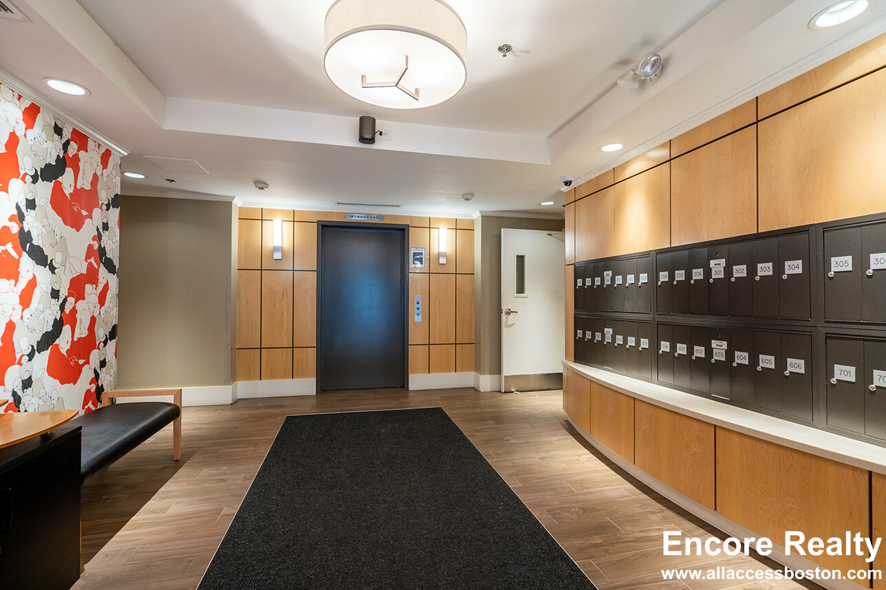 100 Jersey St, Fenway