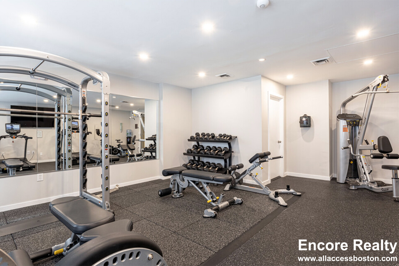 100 Jersey St, Fenway