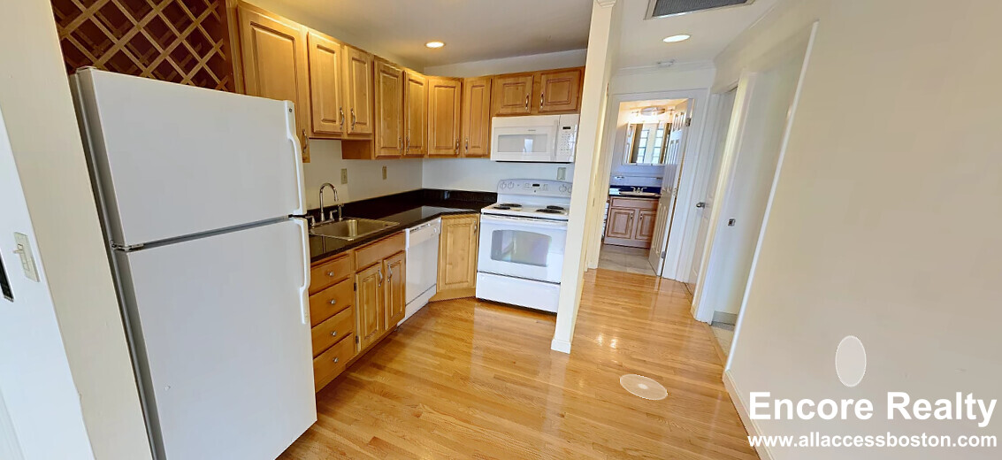 100 Jersey St, Fenway