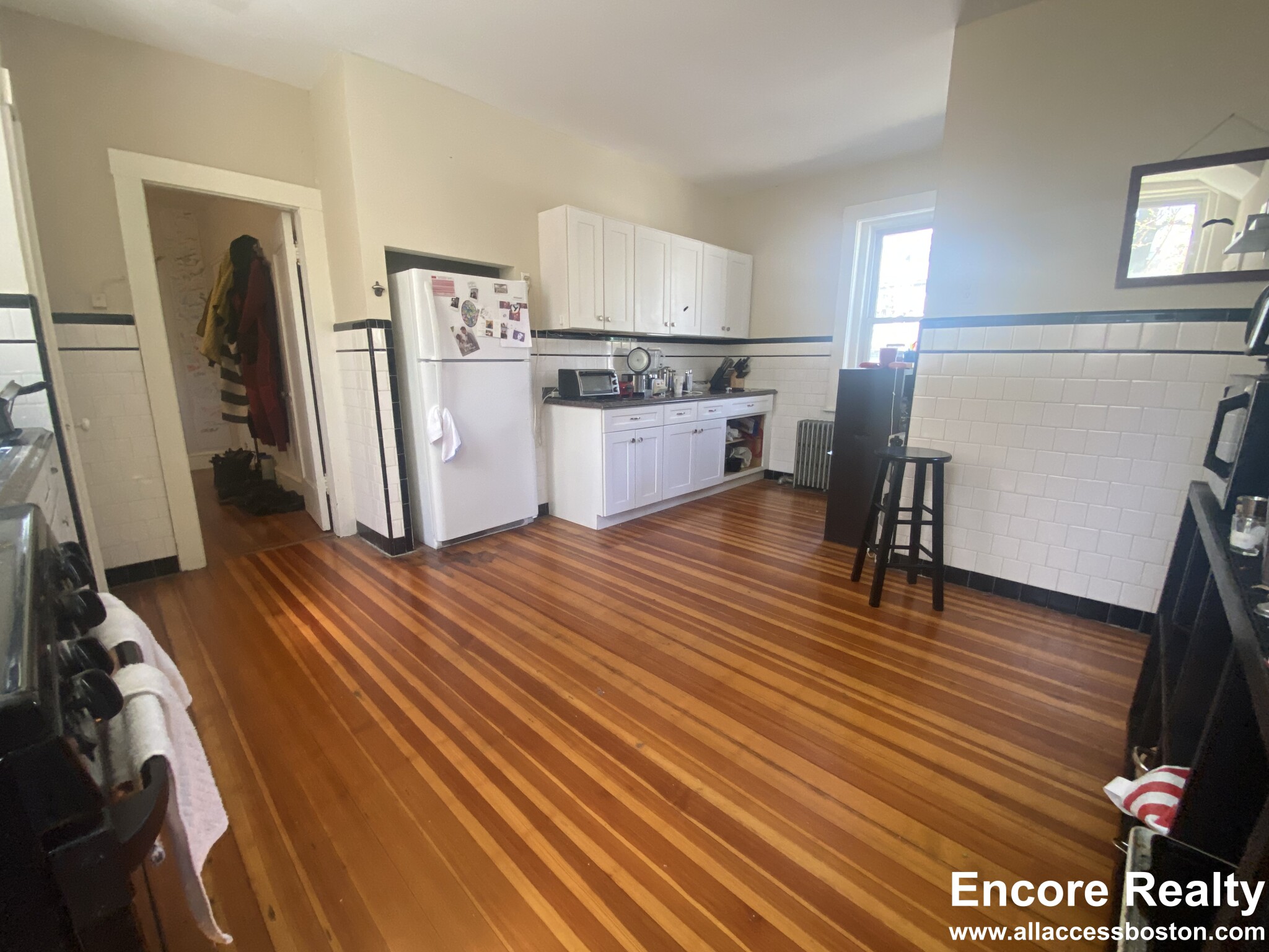 95 Coolidge St, Coolidge Corner