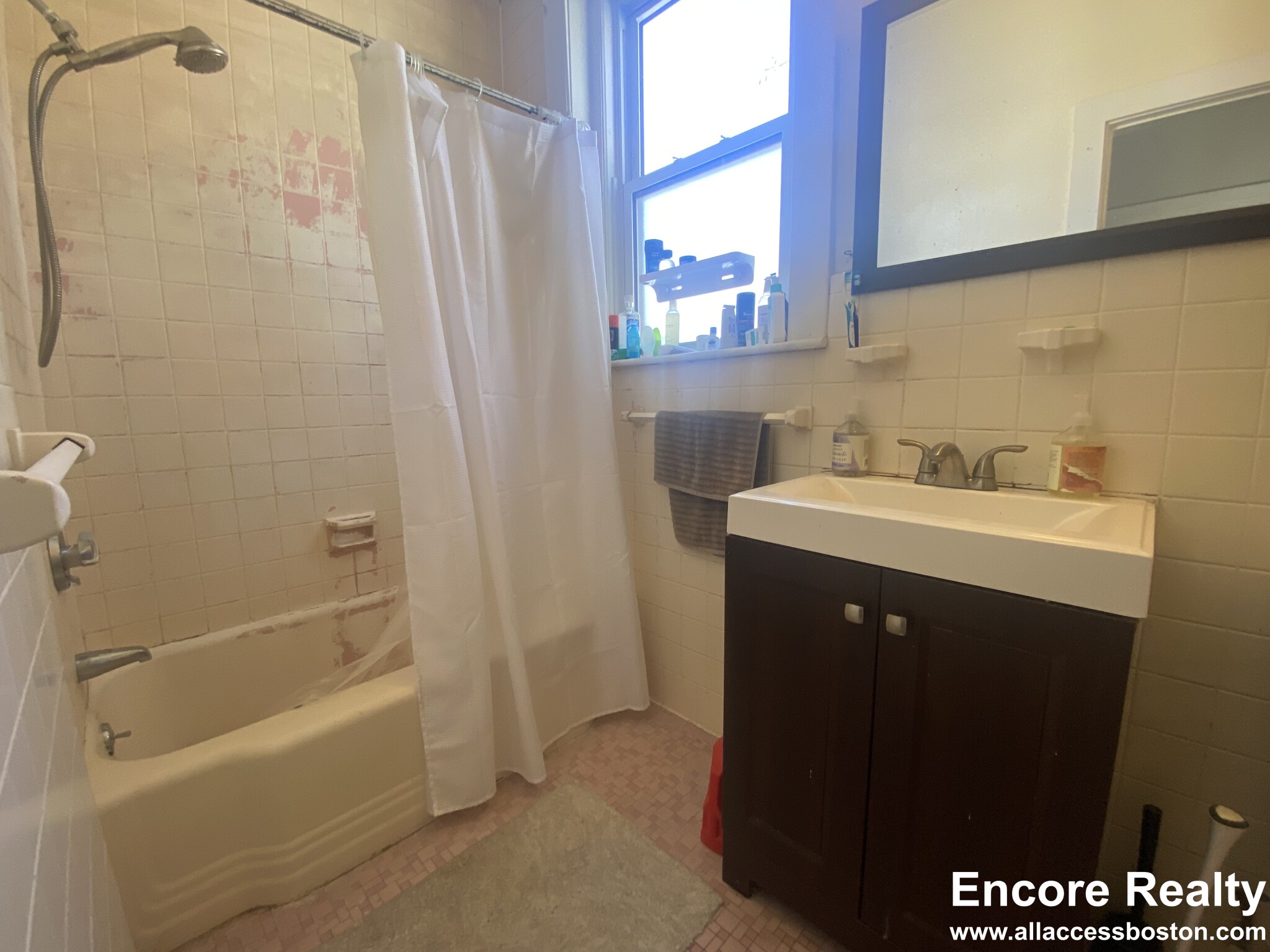 95 Coolidge St, Coolidge Corner