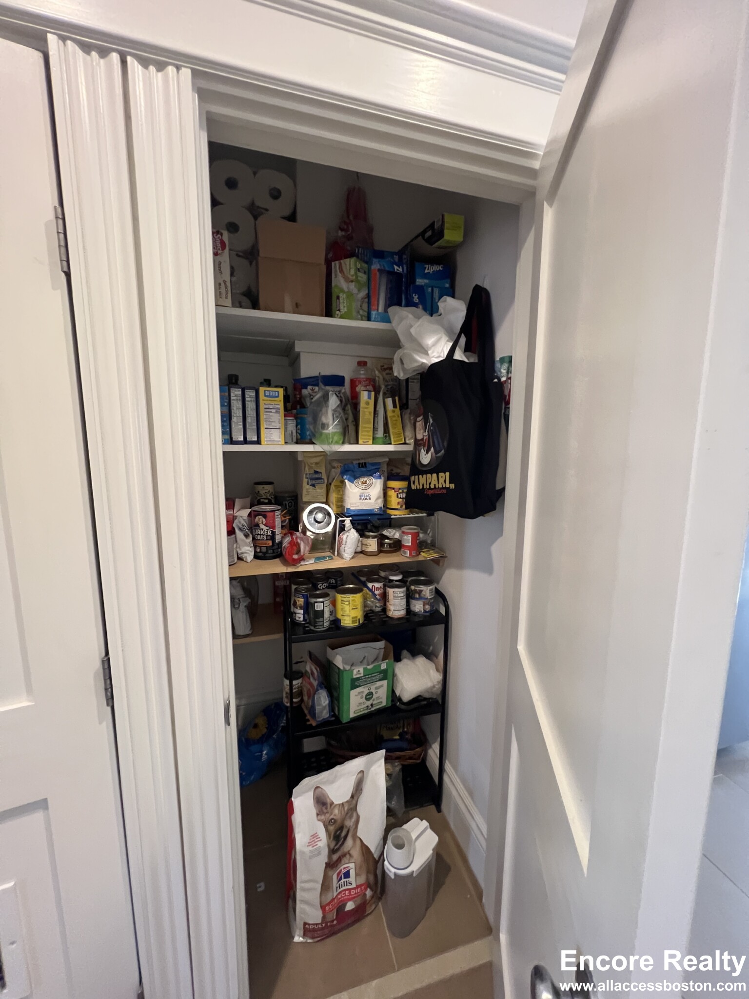 181 Harvard St, Coolidge Corner