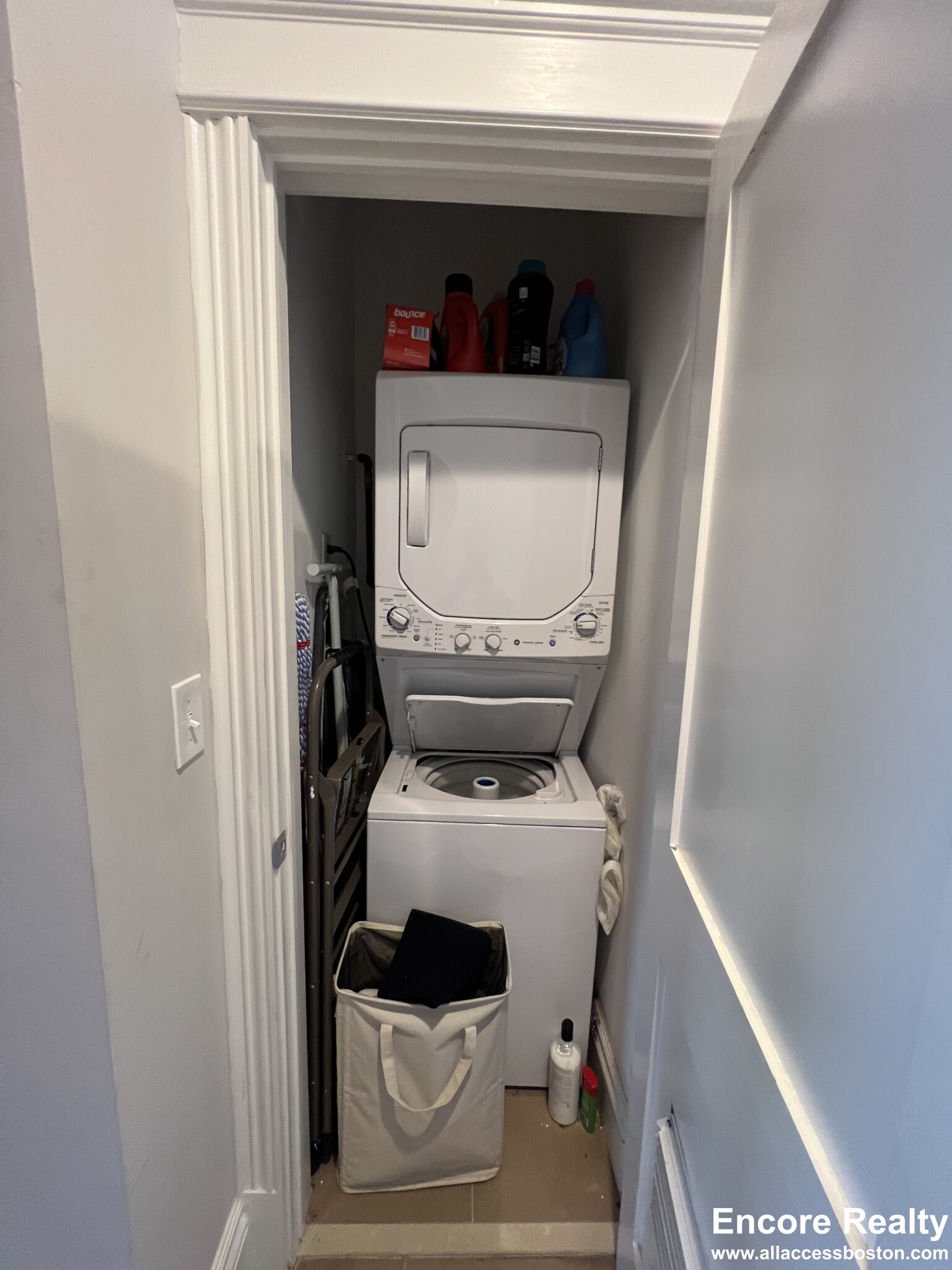 181 Harvard St, Coolidge Corner