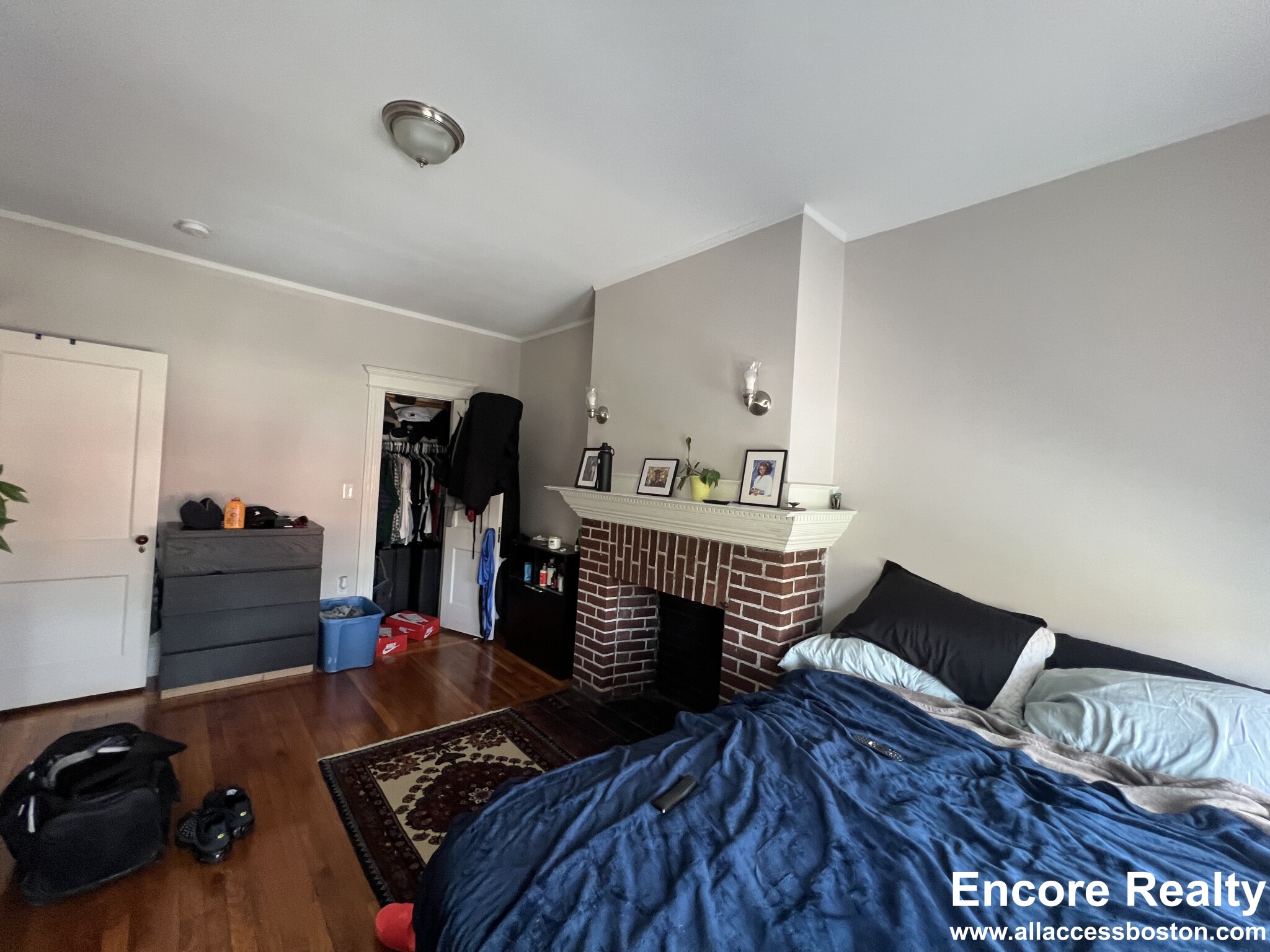 181 Harvard St, Coolidge Corner