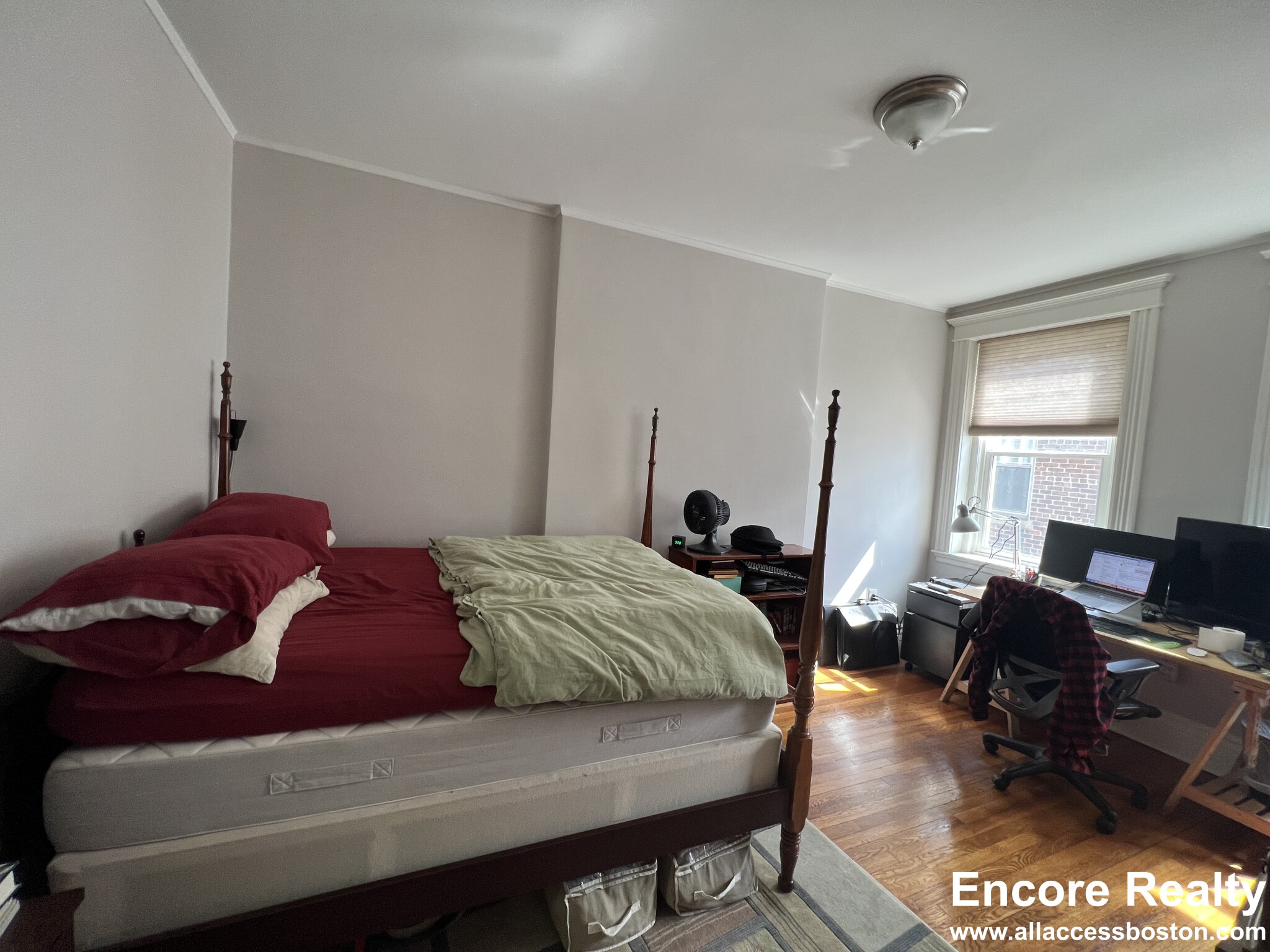 181 Harvard St, Coolidge Corner