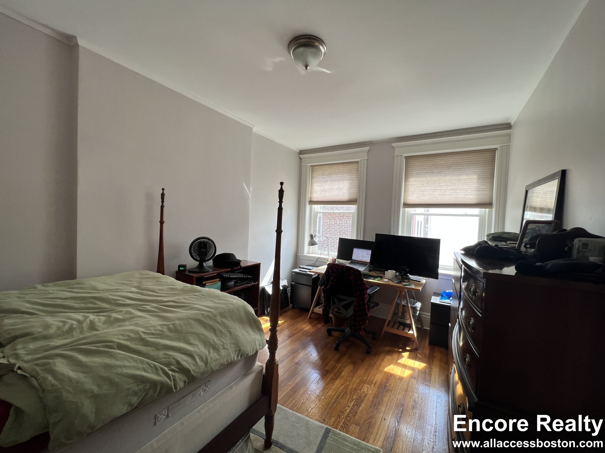 181 Harvard St, Coolidge Corner