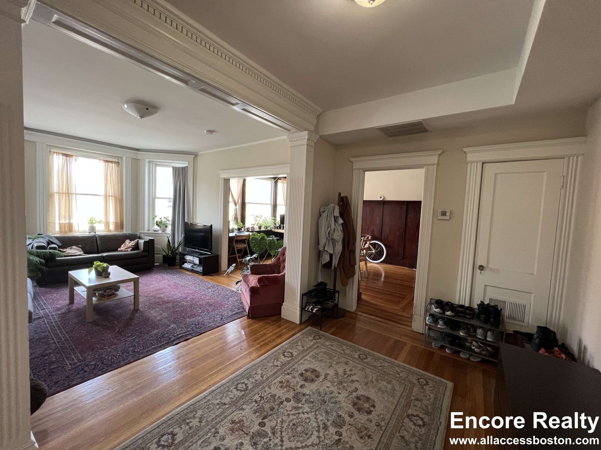 181 Harvard St, Coolidge Corner