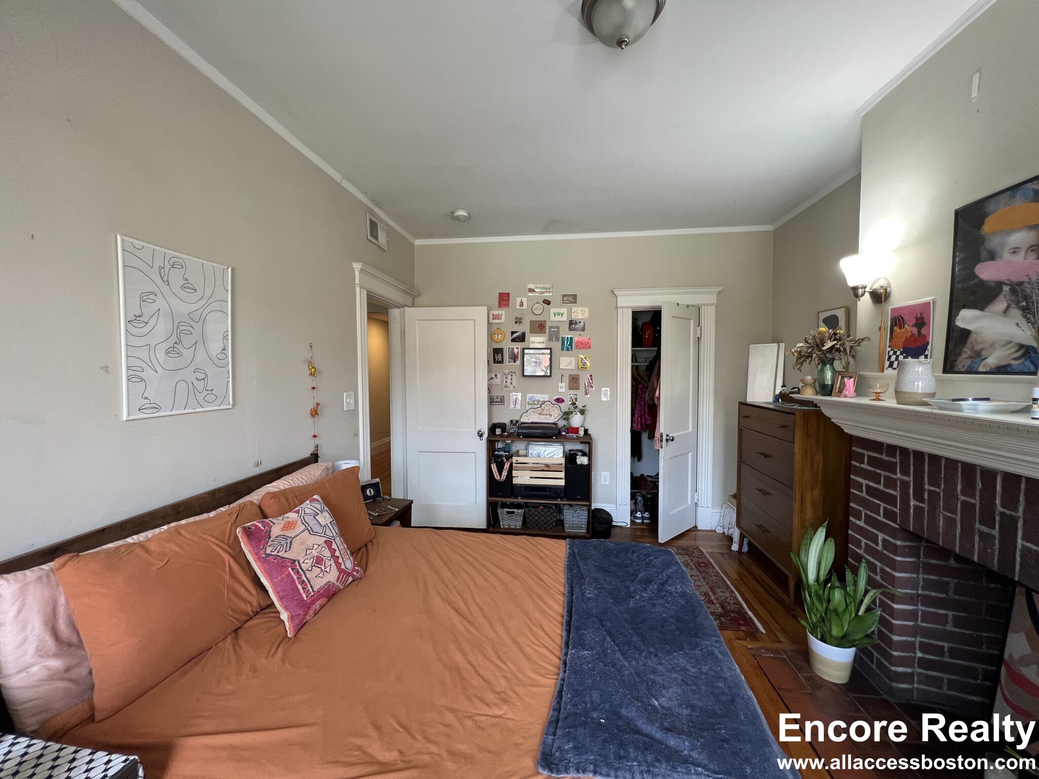 181 Harvard St, Coolidge Corner