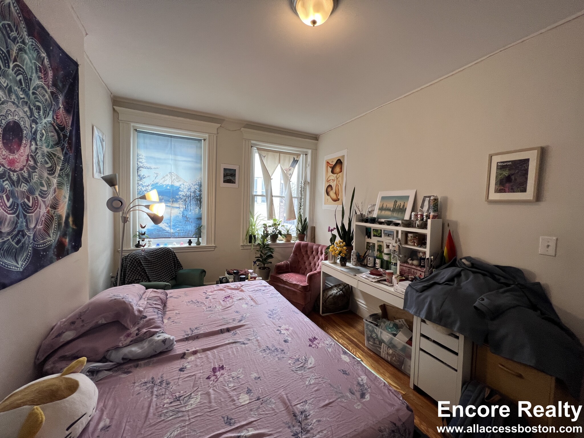 181 Harvard St, Coolidge Corner