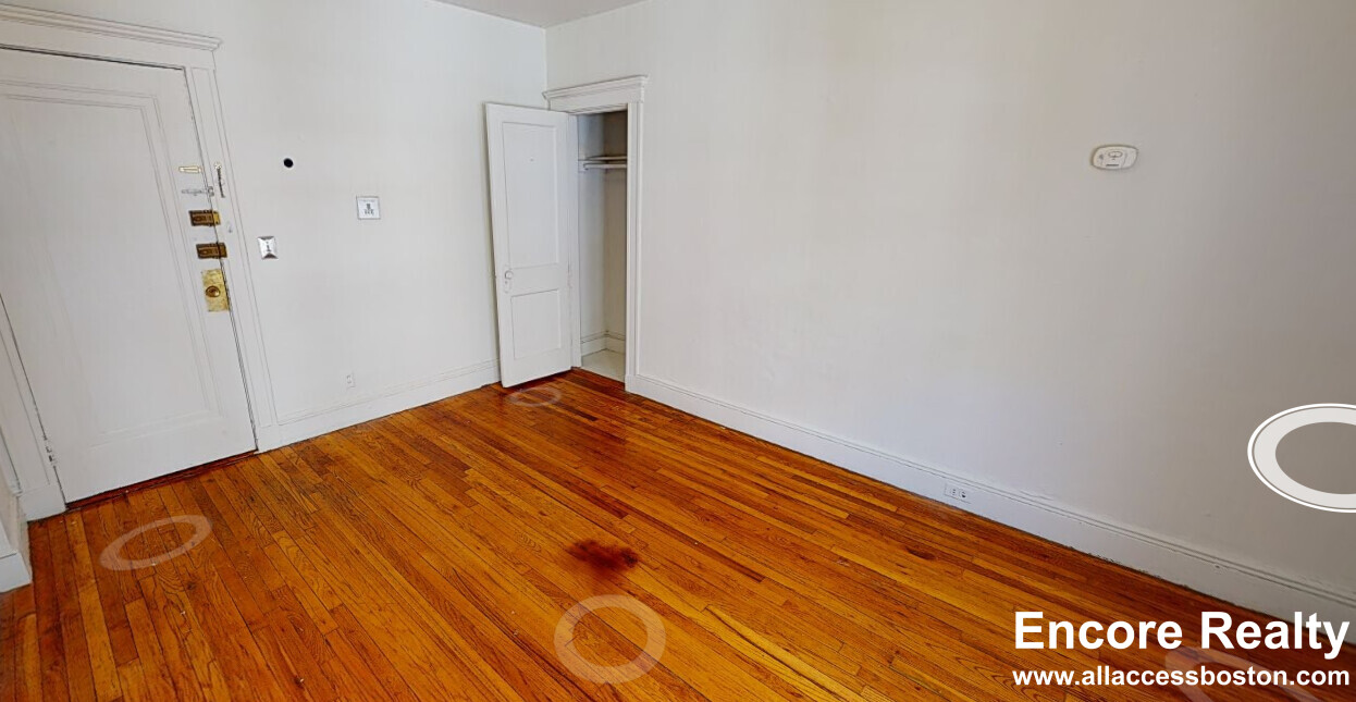 99 Brainerd Rd, Allston