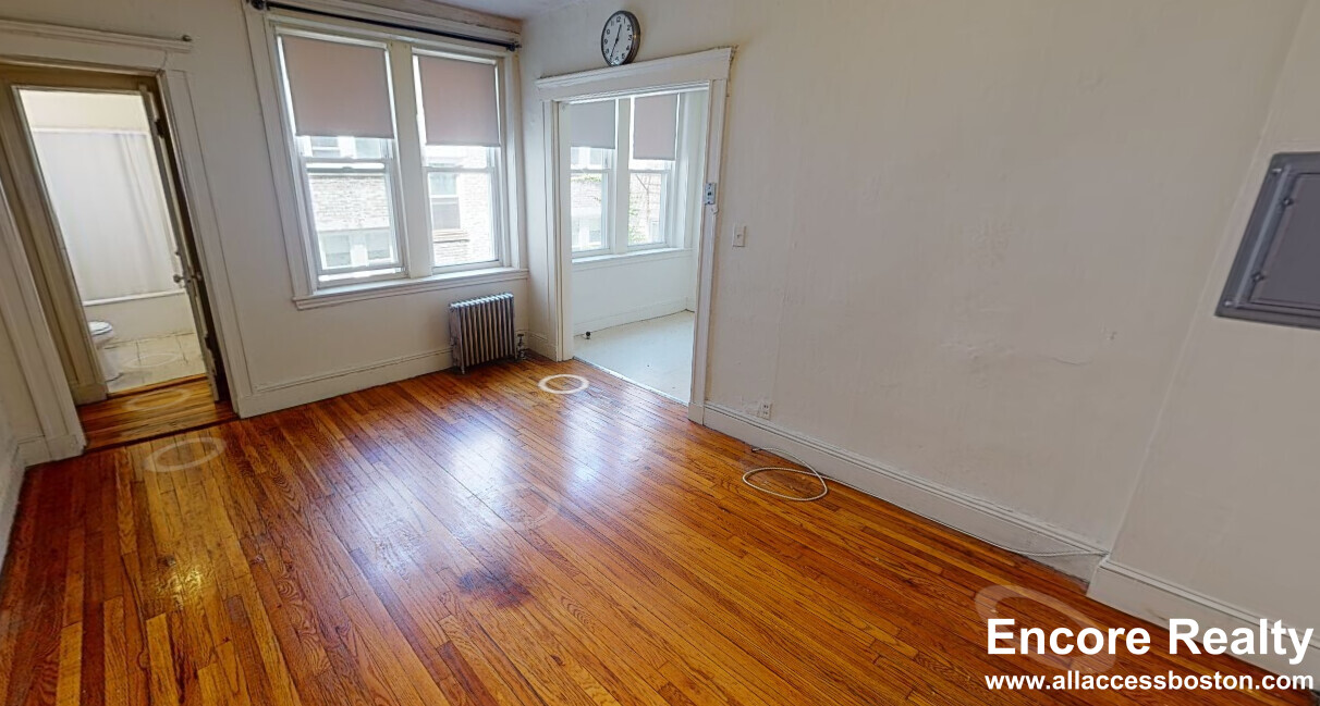 99 Brainerd Rd, Allston