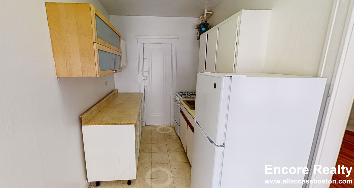 99 Brainerd Rd, Allston