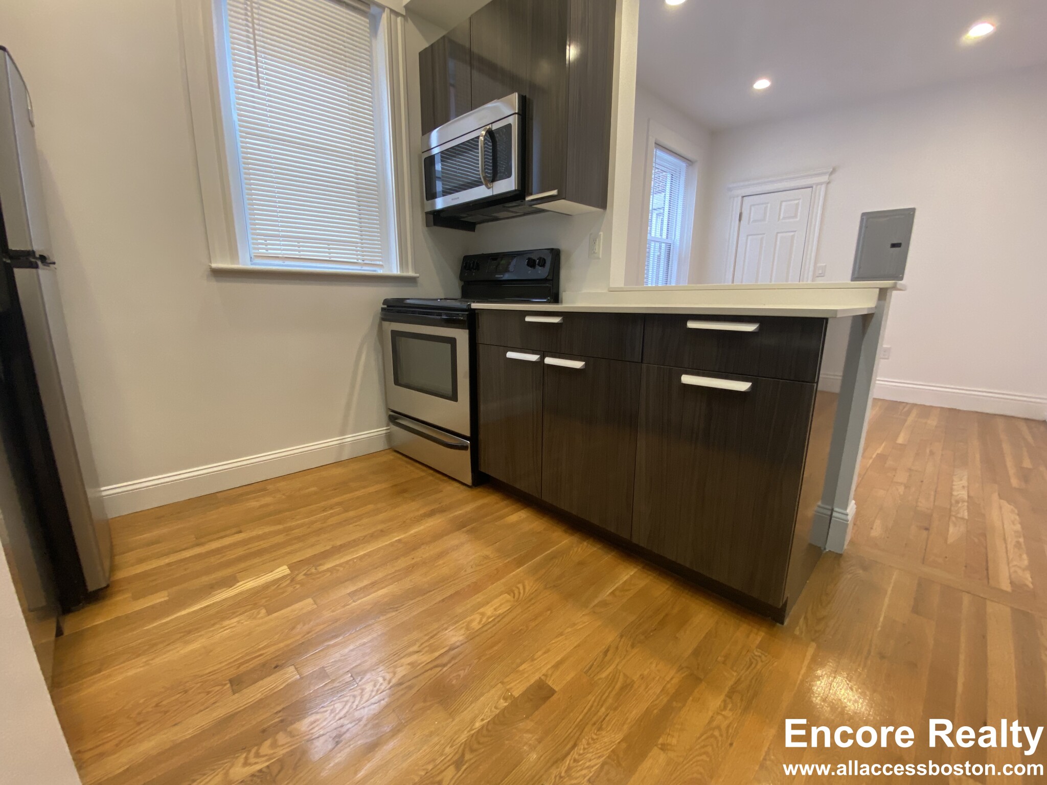 120 Peterborough St, Fenway