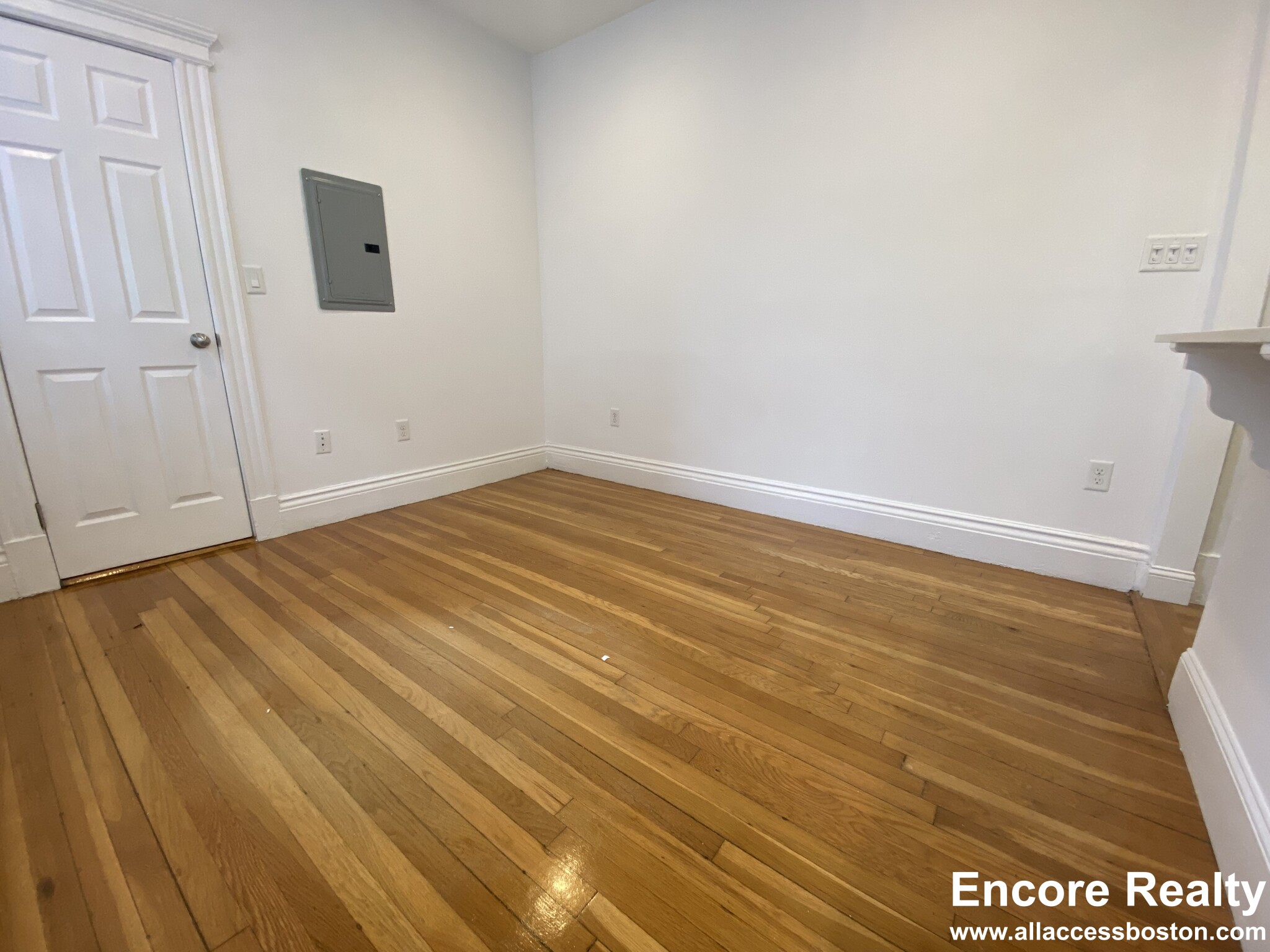 120 Peterborough St, Fenway