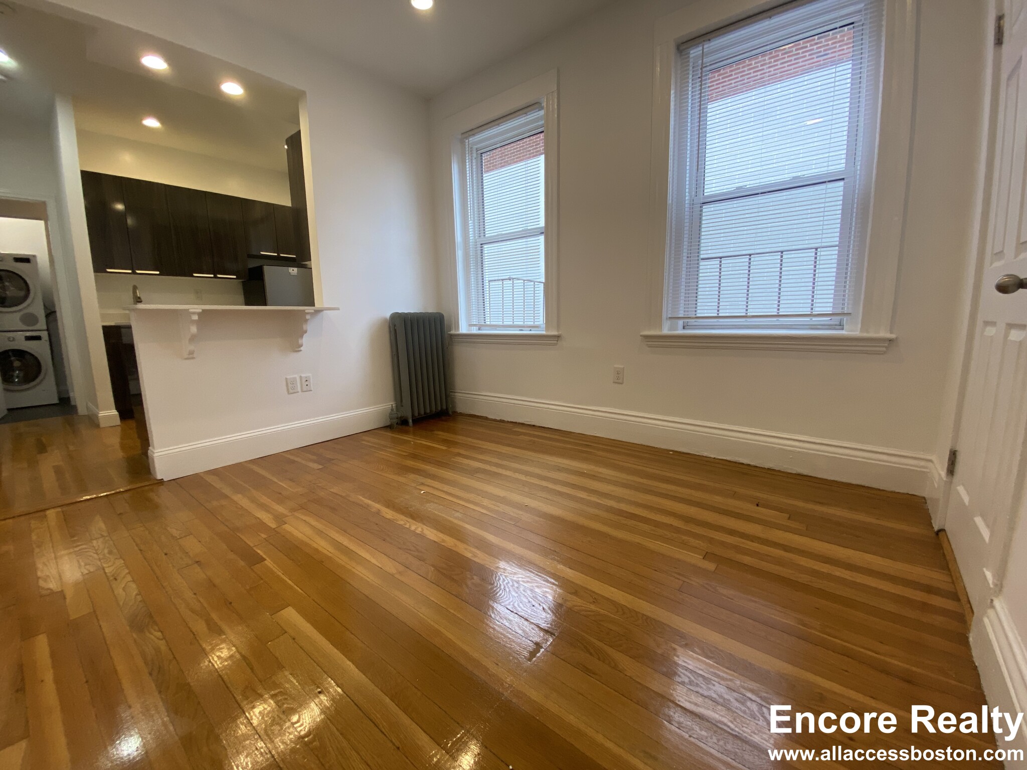 120 Peterborough St, Fenway