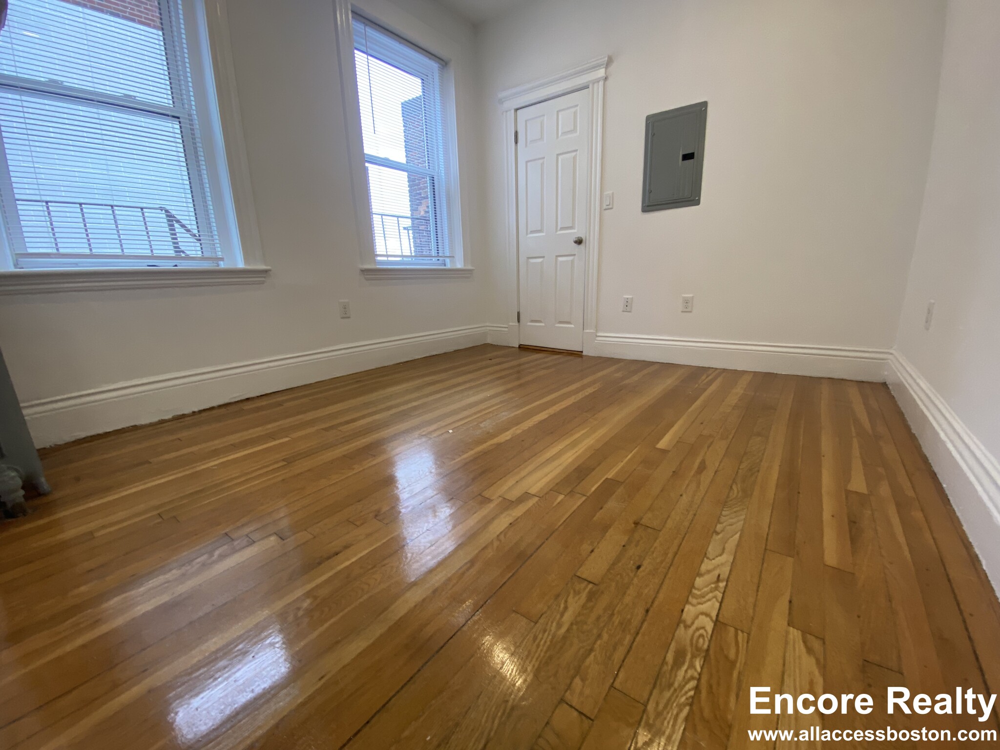 120 Peterborough St, Fenway