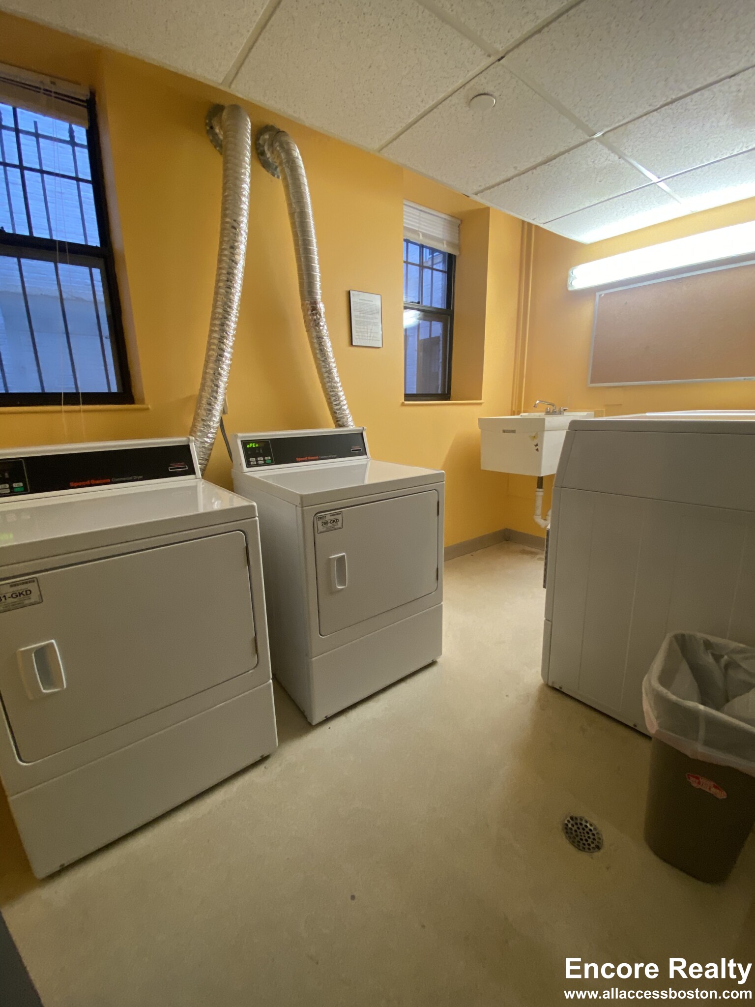 120 Peterborough St, Fenway