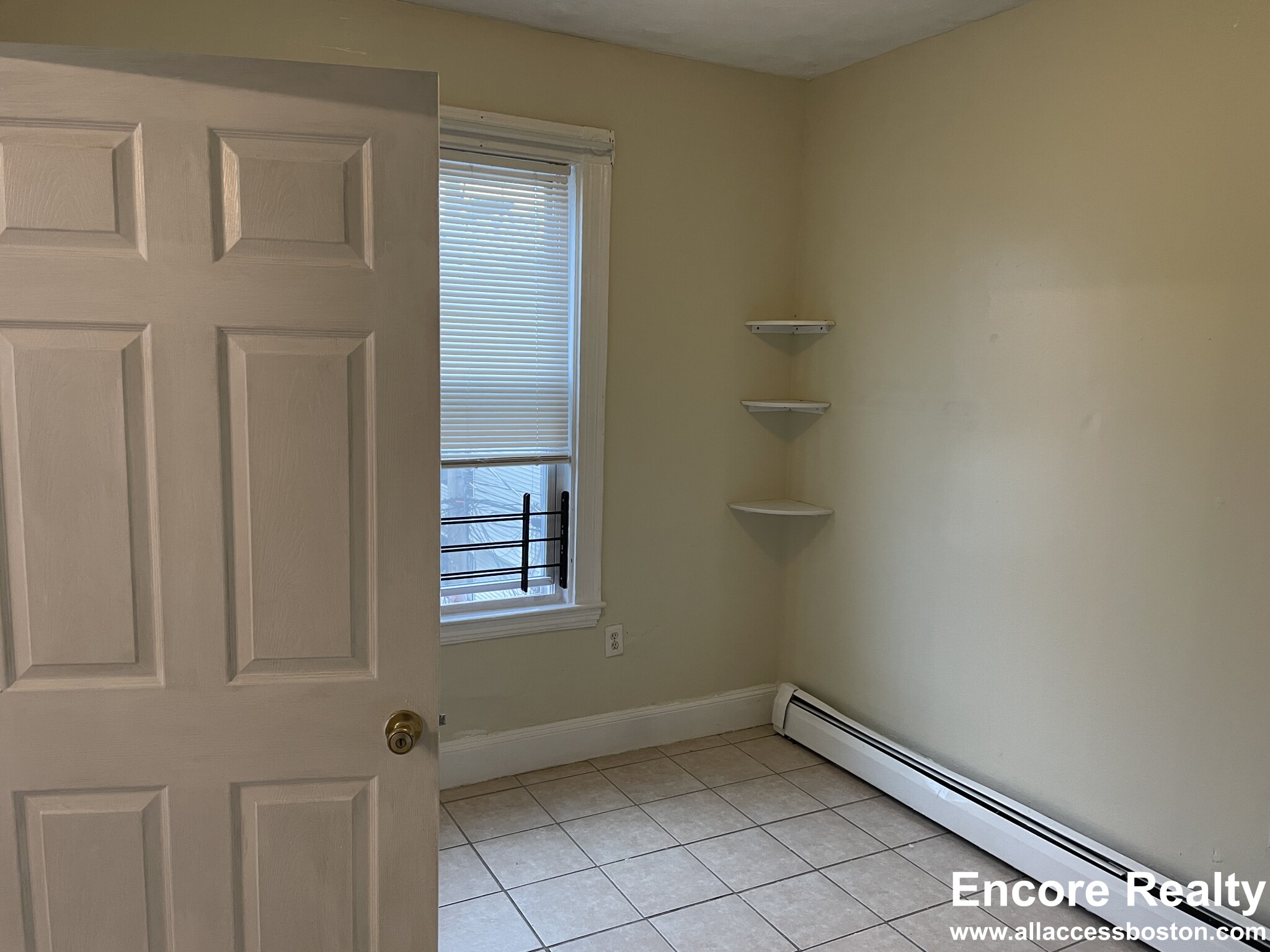 89 Minden St, Jamaica Plain