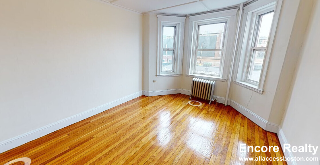 1179 Boylston St, Fenway