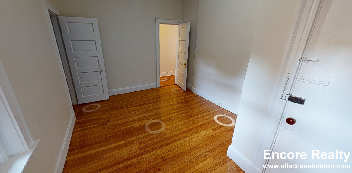 1788 Beacon St, Washington Square