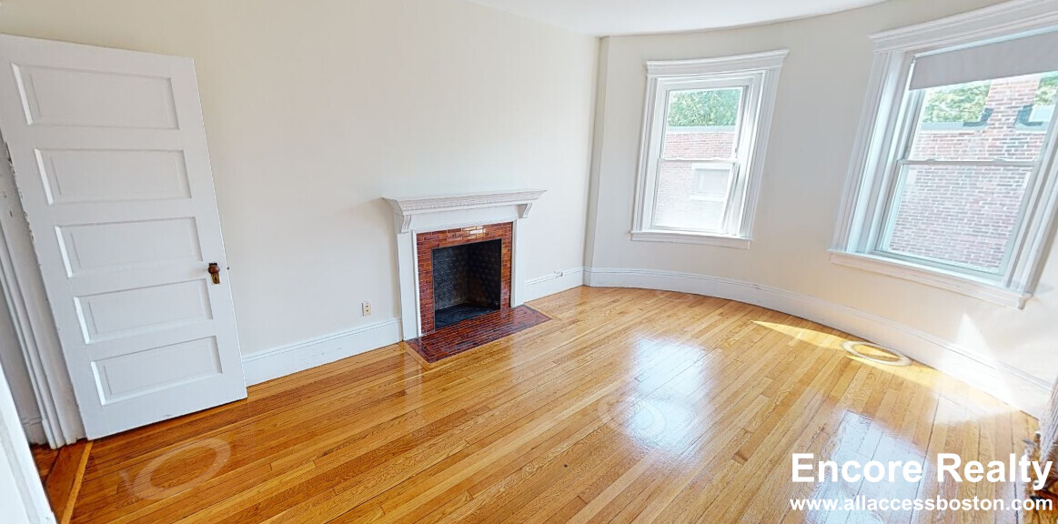 1788 Beacon St, Washington Square