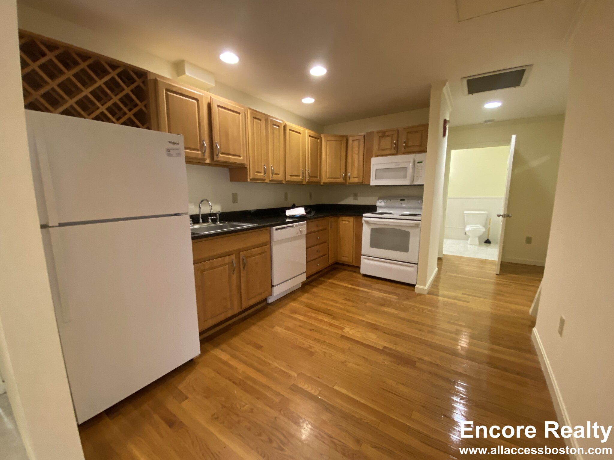 100 Jersey St, Fenway