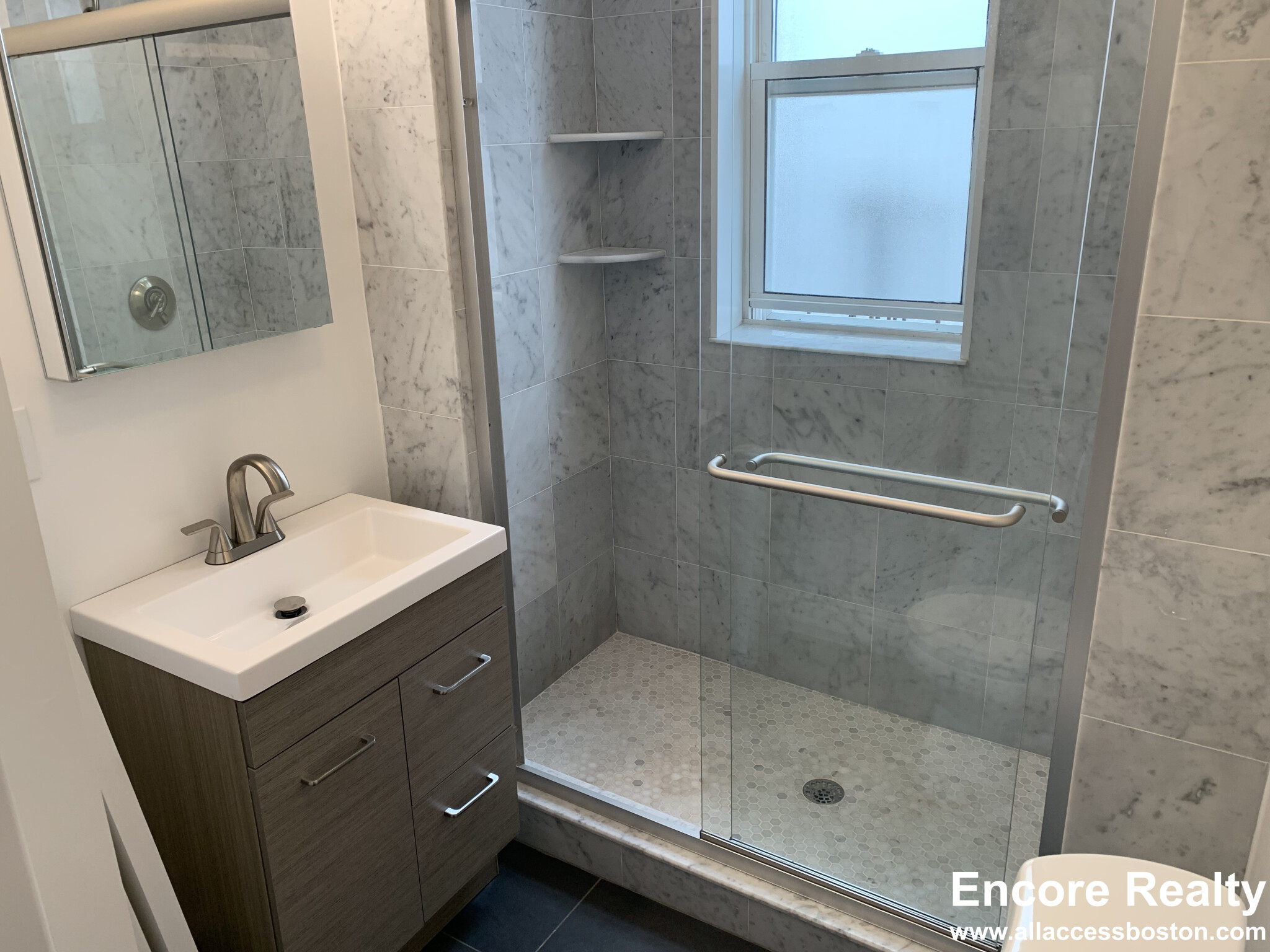 120 Peterborough St, Fenway