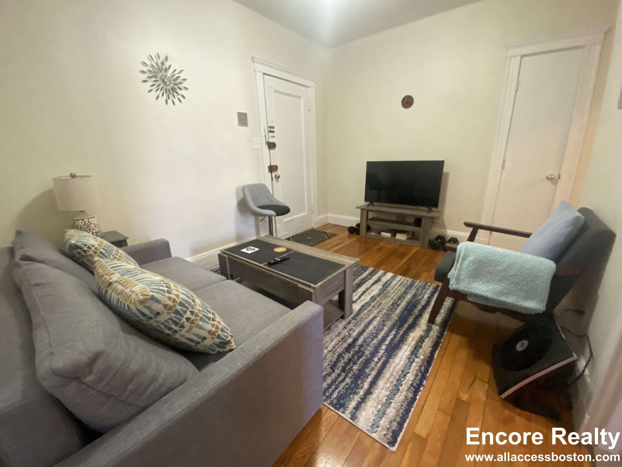 116 Washington St, Brighton