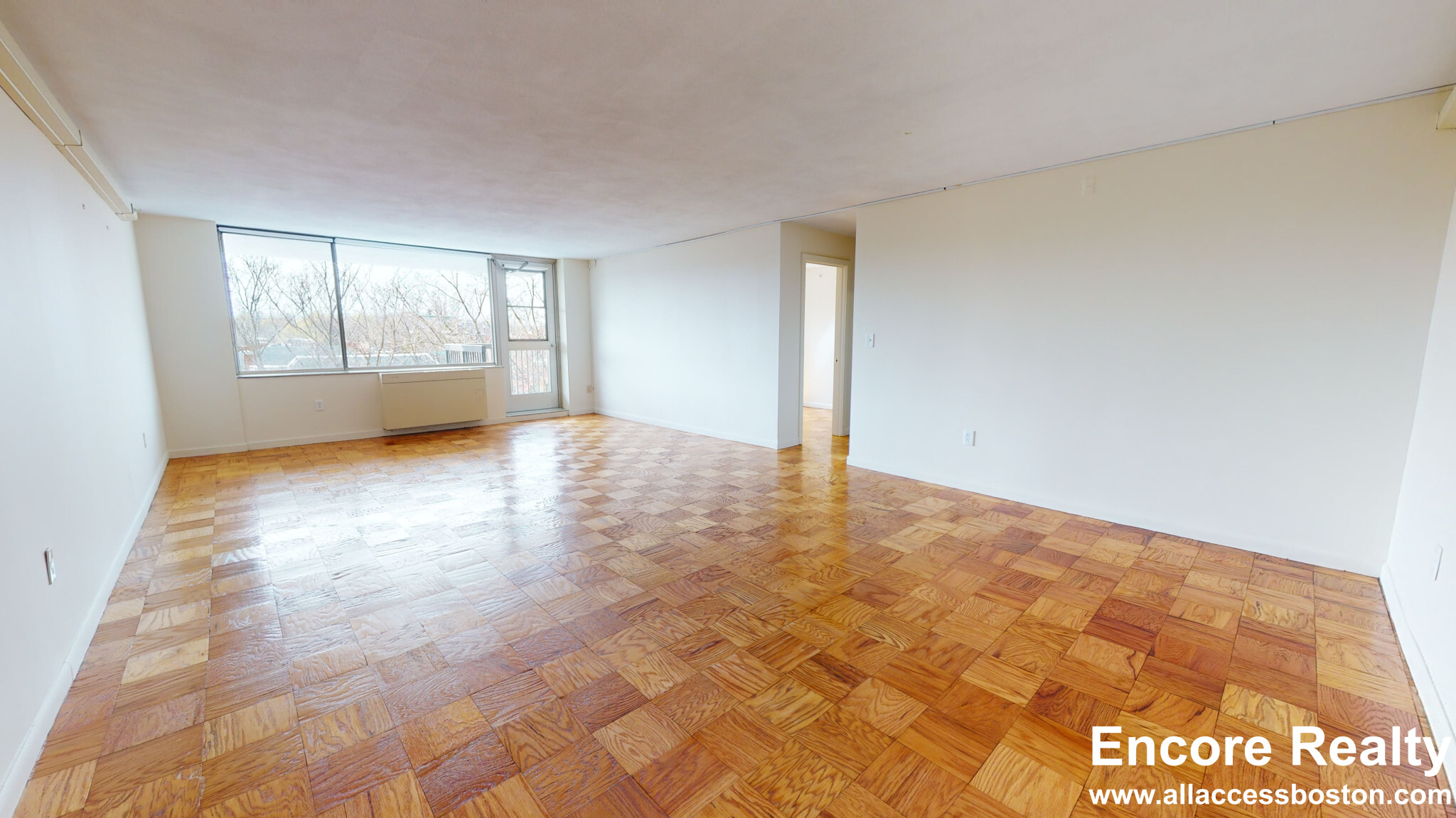 101 Monmouth St, Longwood