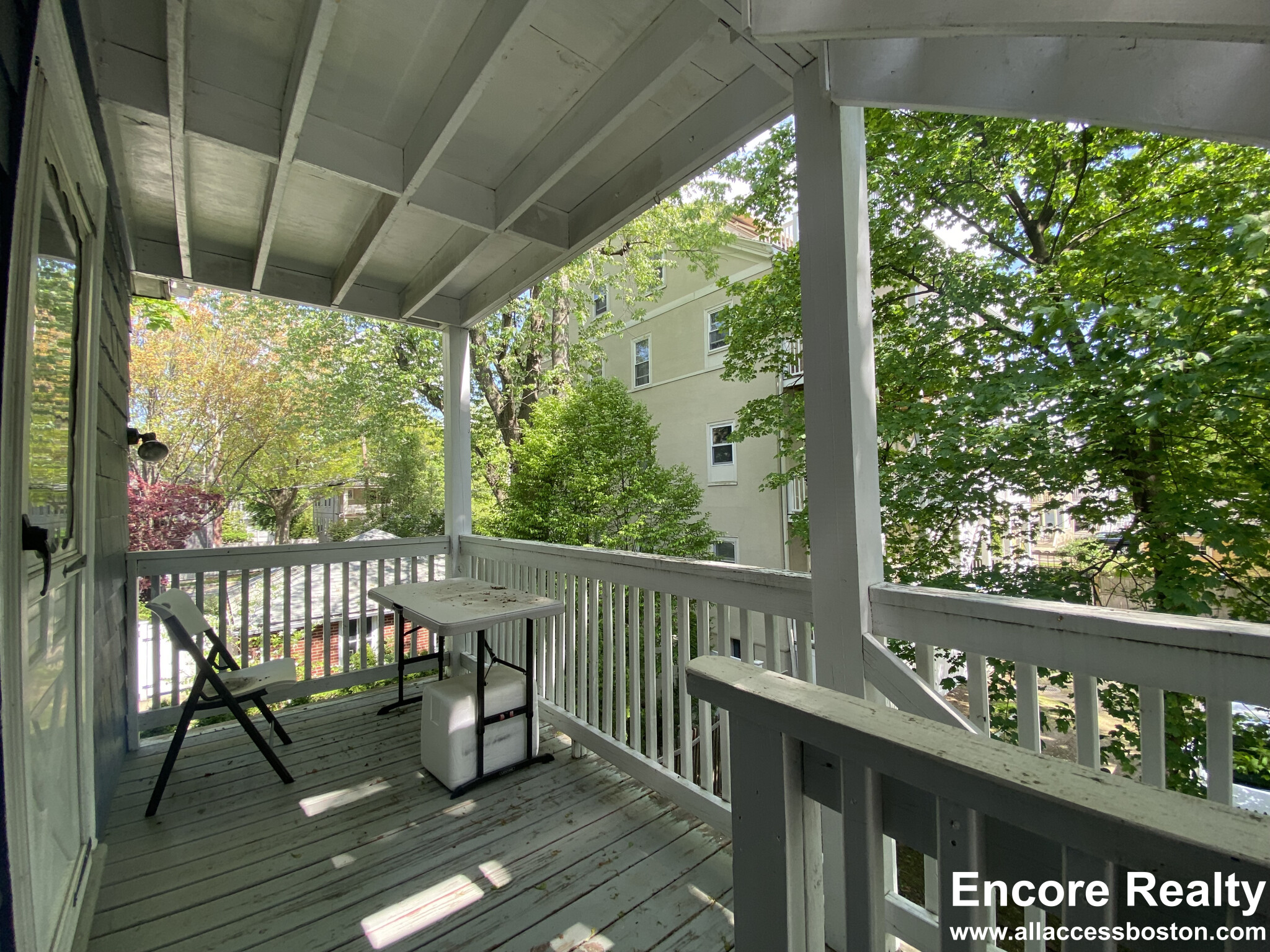 9 Worthington St, Huron Village