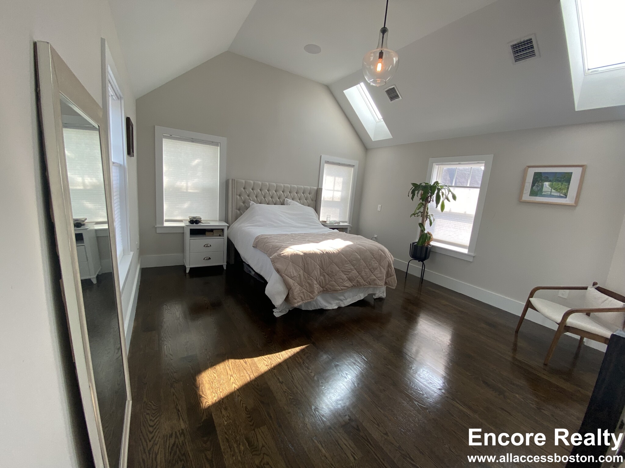 10 Brook St, East Somerville