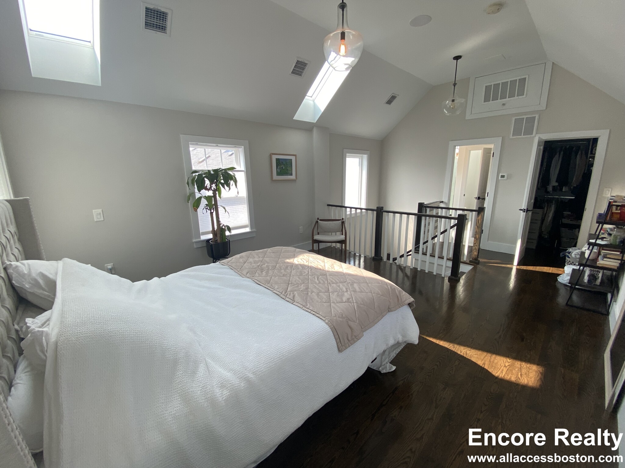 10 Brook St, East Somerville