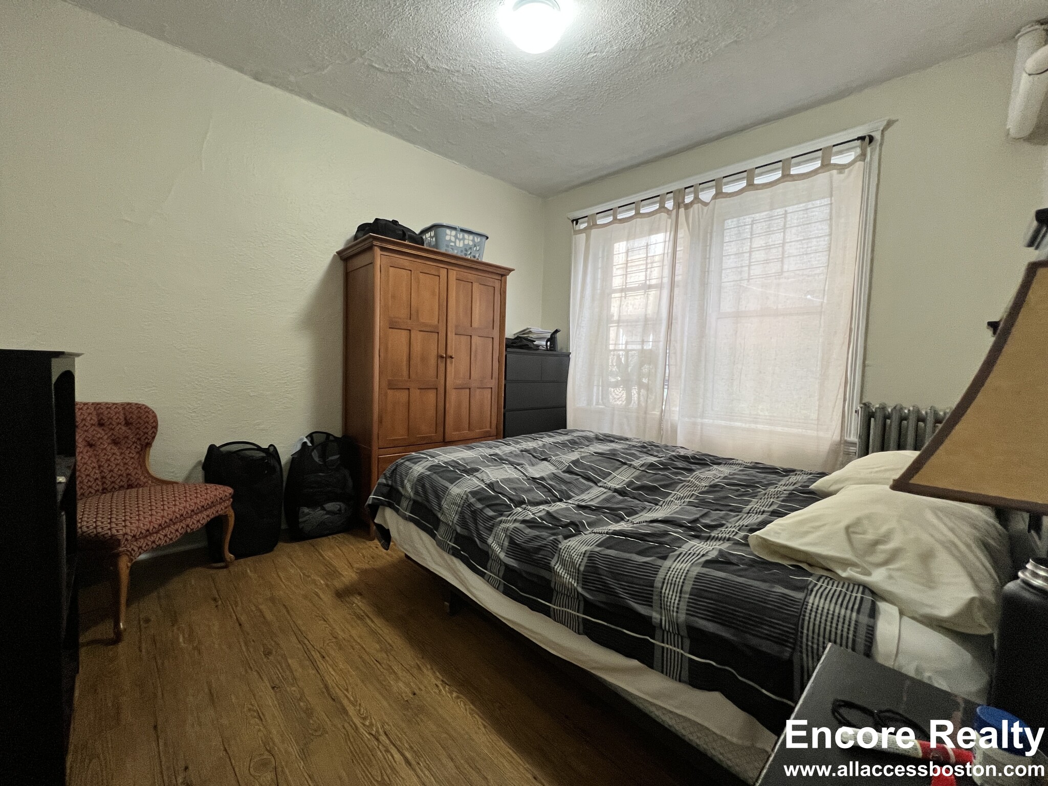 1810 Commonwealth Ave, Brighton