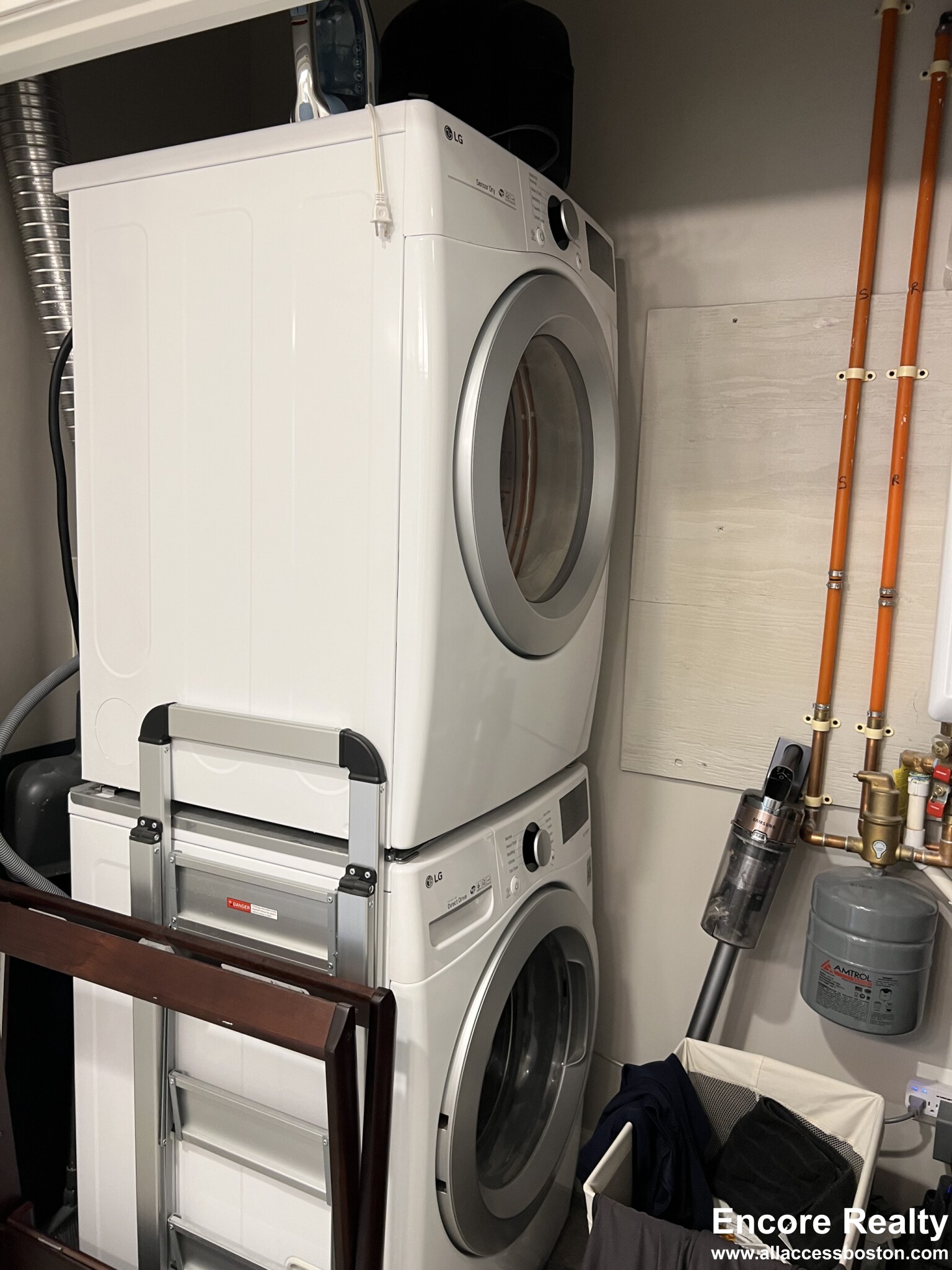 353 Summer St, Davis Square