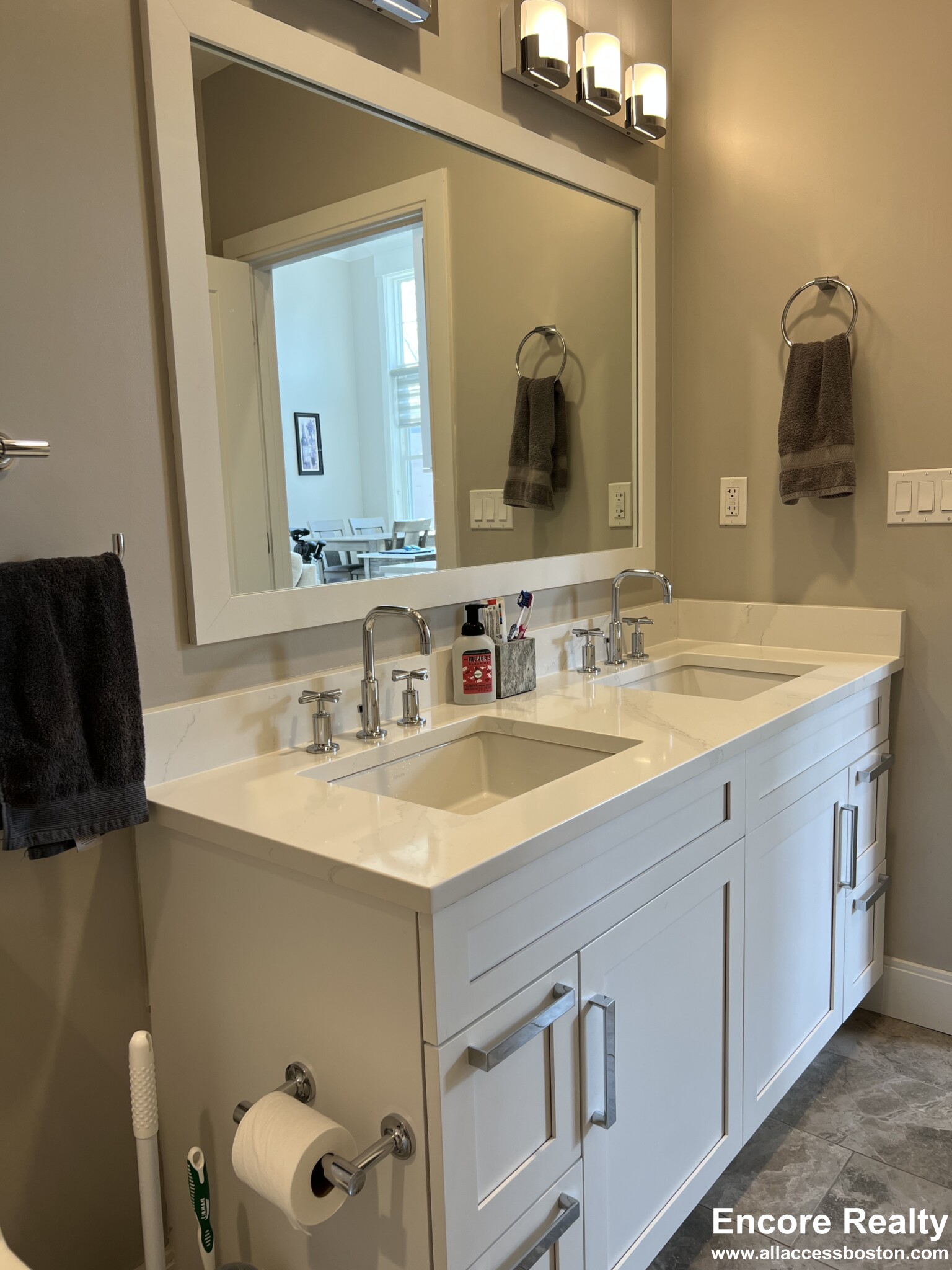 353 Summer St, Davis Square