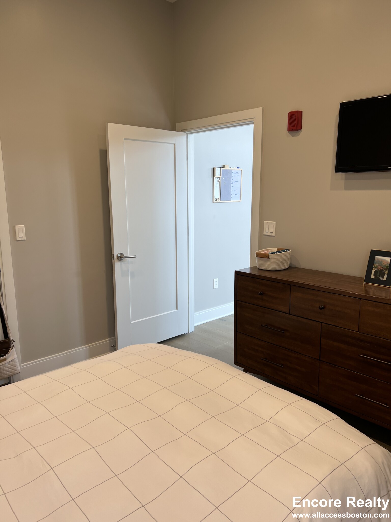 353 Summer St, Davis Square