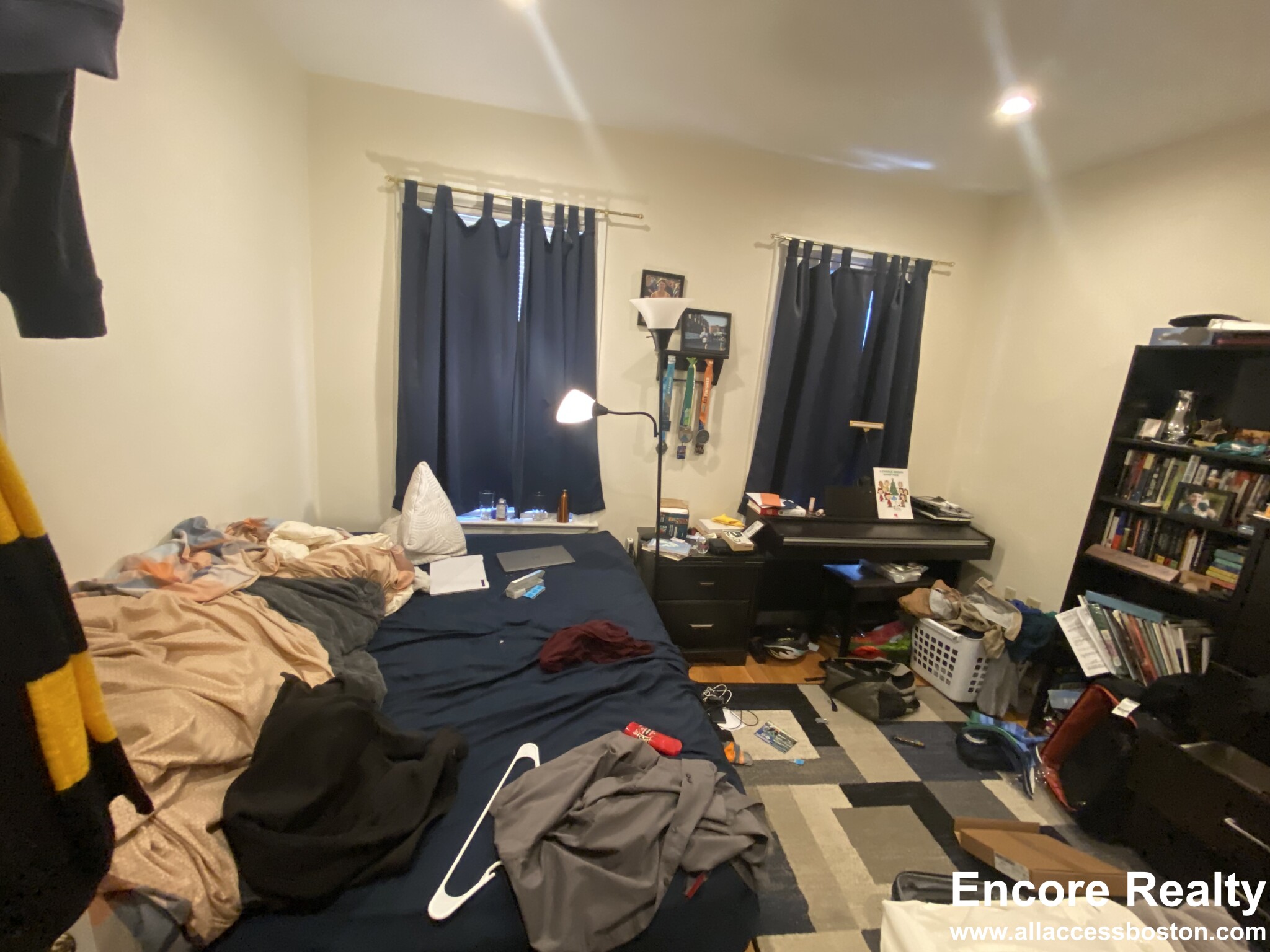 322 Western Ave, Cambridgeport